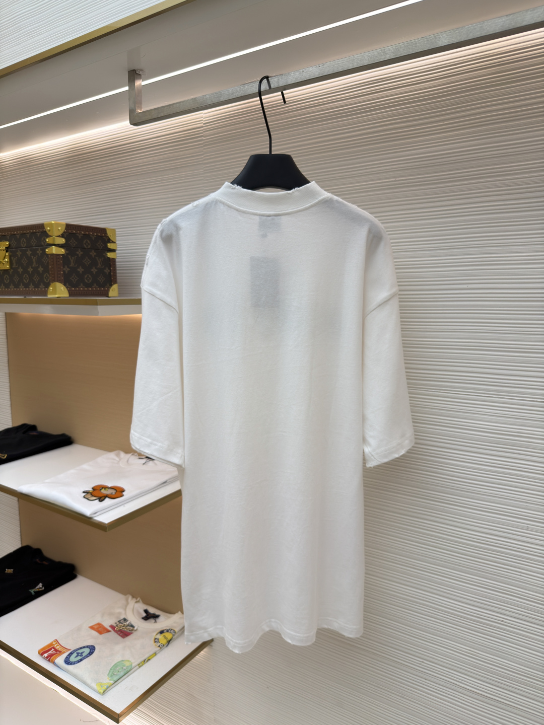 발렌시아가(BALENCIAGA) 레터링 테이프 프린트 티셔츠 상의 의류