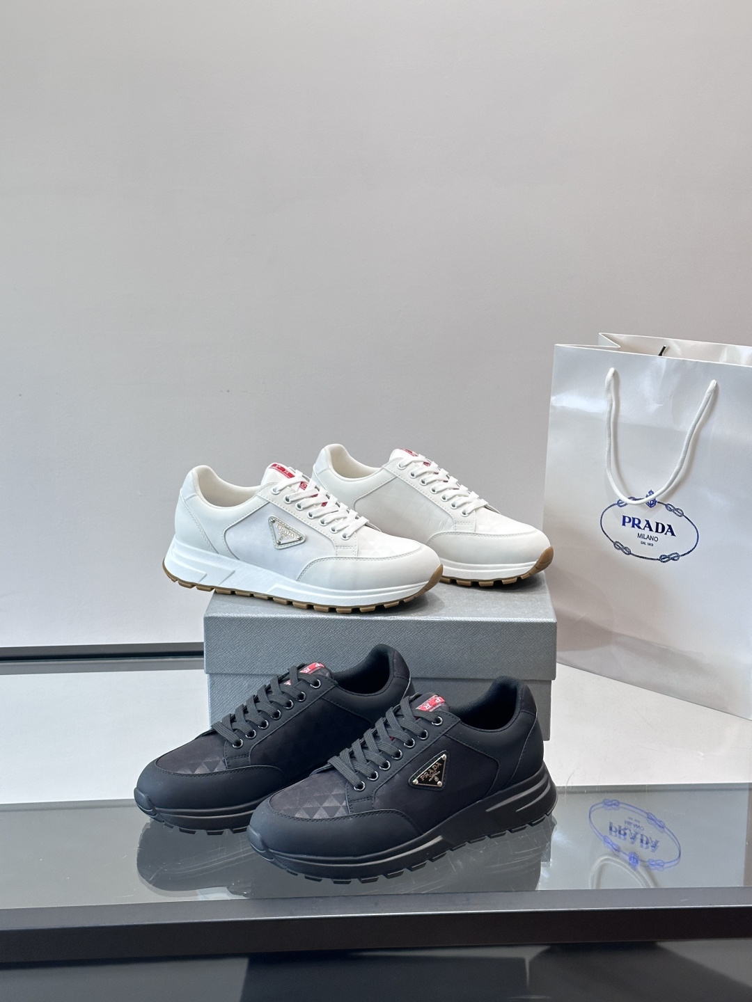 [Prada] 프라다 레트로 스니커즈 신발