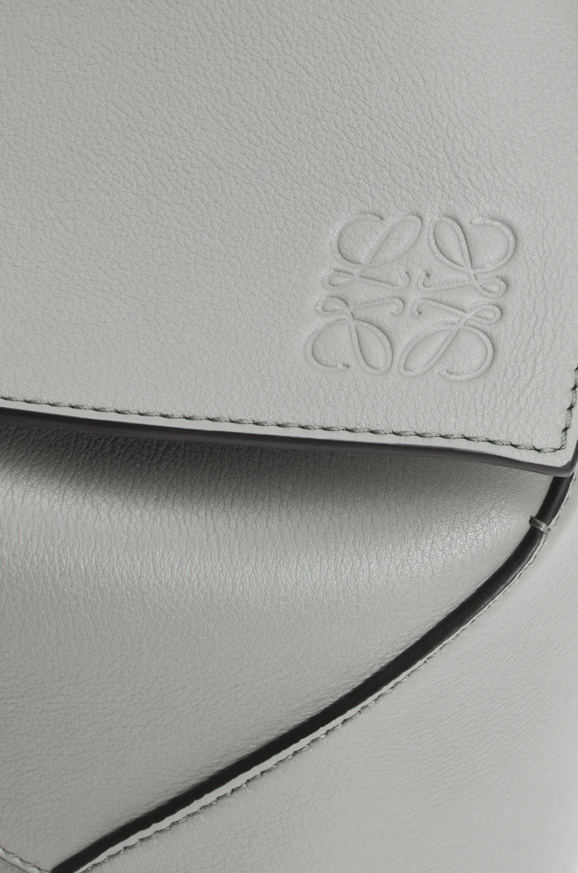 Loewe Puzzle Edge 로에베 퍼즐 라지 백 가방