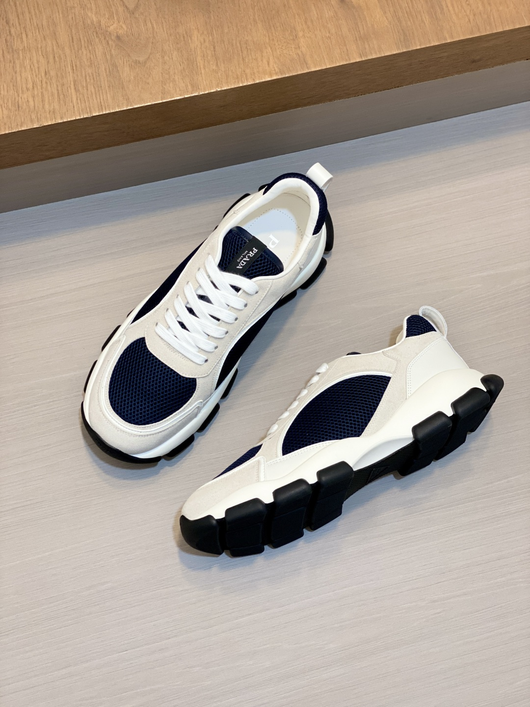 [Prada] 프라다 Montecarlo Re-Edition 레더 스니커즈 신발