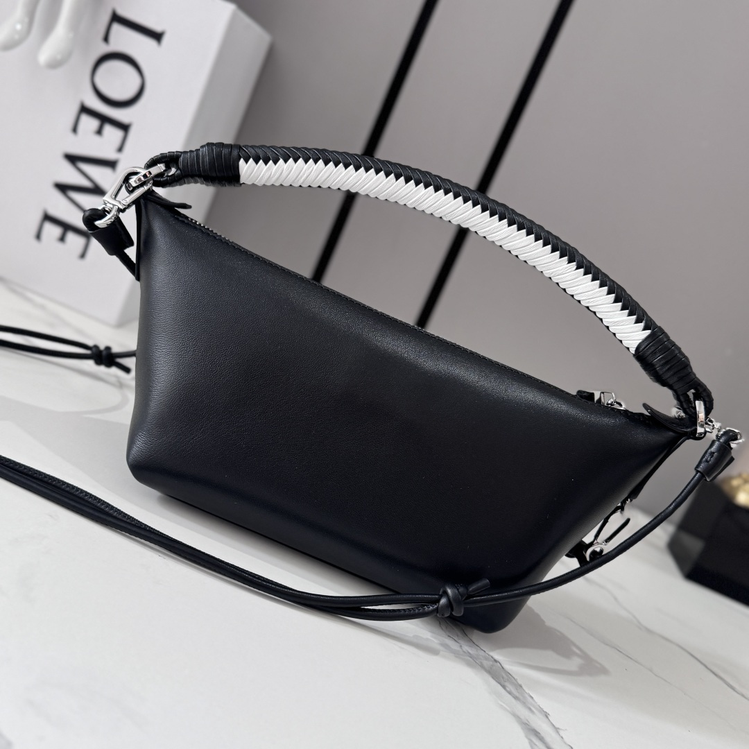LOEWE 로에베 미니 소프트 나파 카프스킨 cala 칼라 백 가방 / 262616