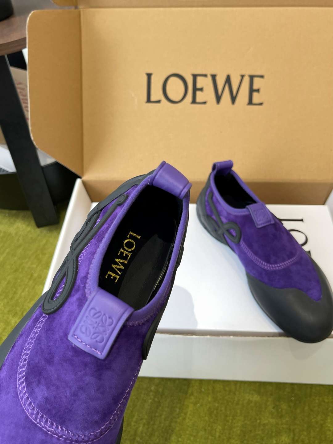 로에베(LOEWE) 스웨이드 러버토 클라이밍 스니커즈 신발
