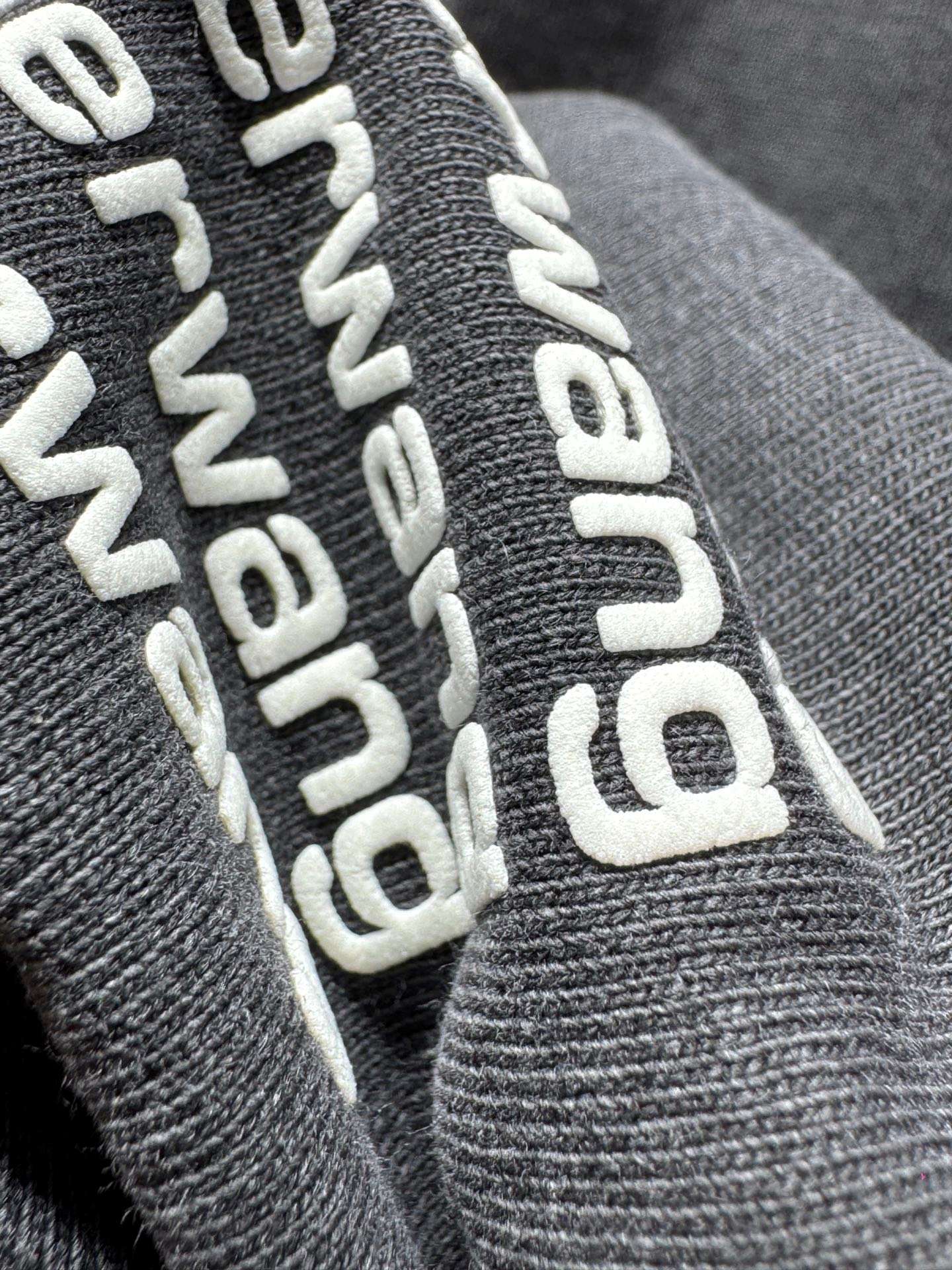 알렉산더왕(Alexander Wang) 레터링 그래픽 워싱 반팔 티셔츠 상의 의류