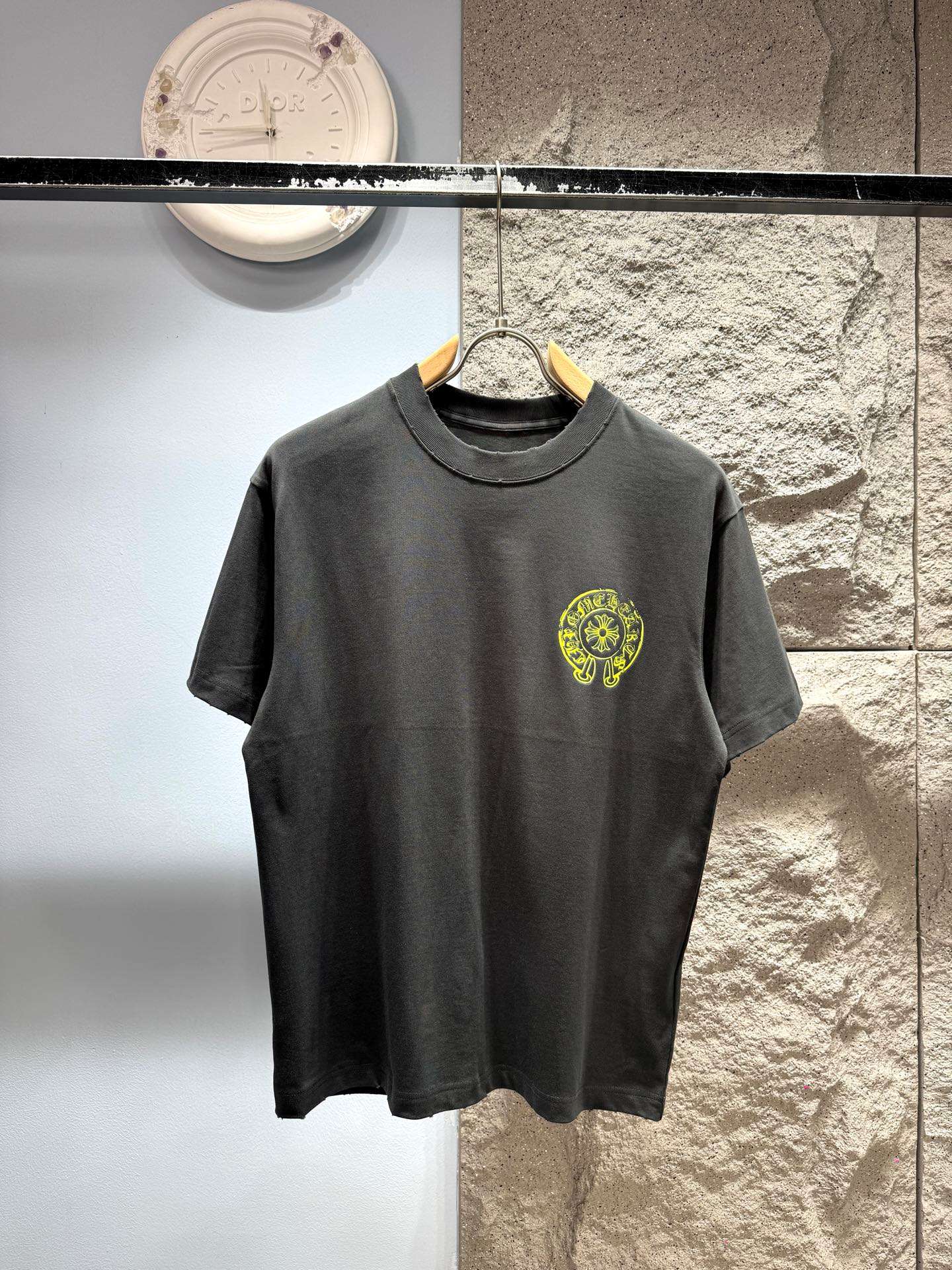 크롬하츠(CHROME HEARTS) 빈티지 호스슈 그래픽 반팔 티셔츠 상의 의류