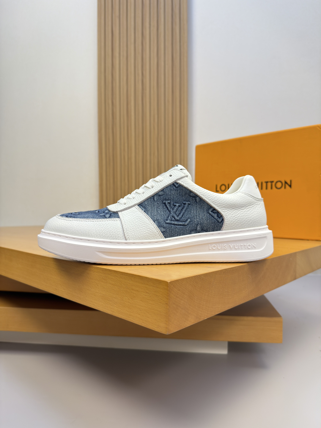 [Louis Vuitton] LV 루이비통 슈링크 & 워시드 데님 콤비 스니커즈 신발