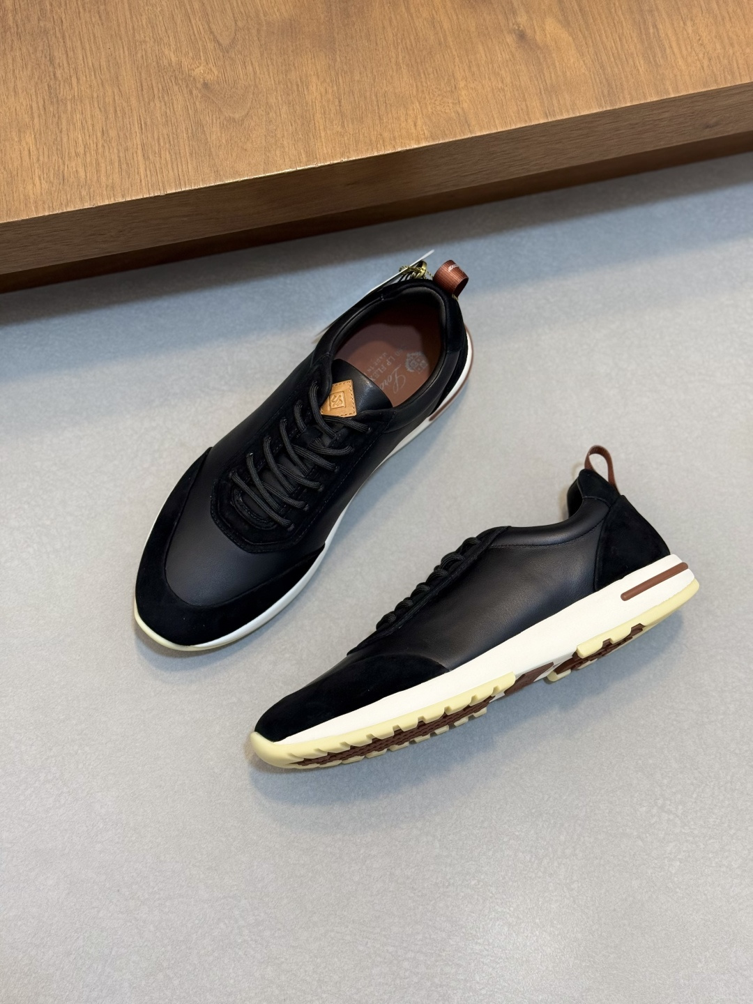 [Loro Piana] LP 로로 피아나 워크 앤 워크 / 시티 워크 스니커즈 신발