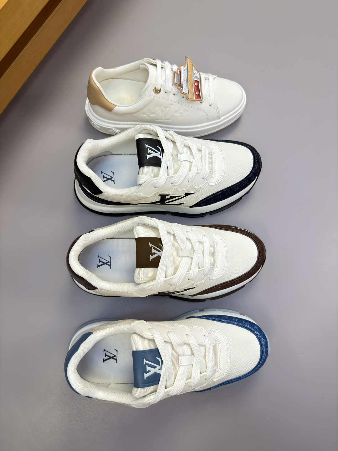 [Louis Vuitton] LV 루이비통 프리미엄 슈링크 & 모노그램 콤비 스니커즈 신발