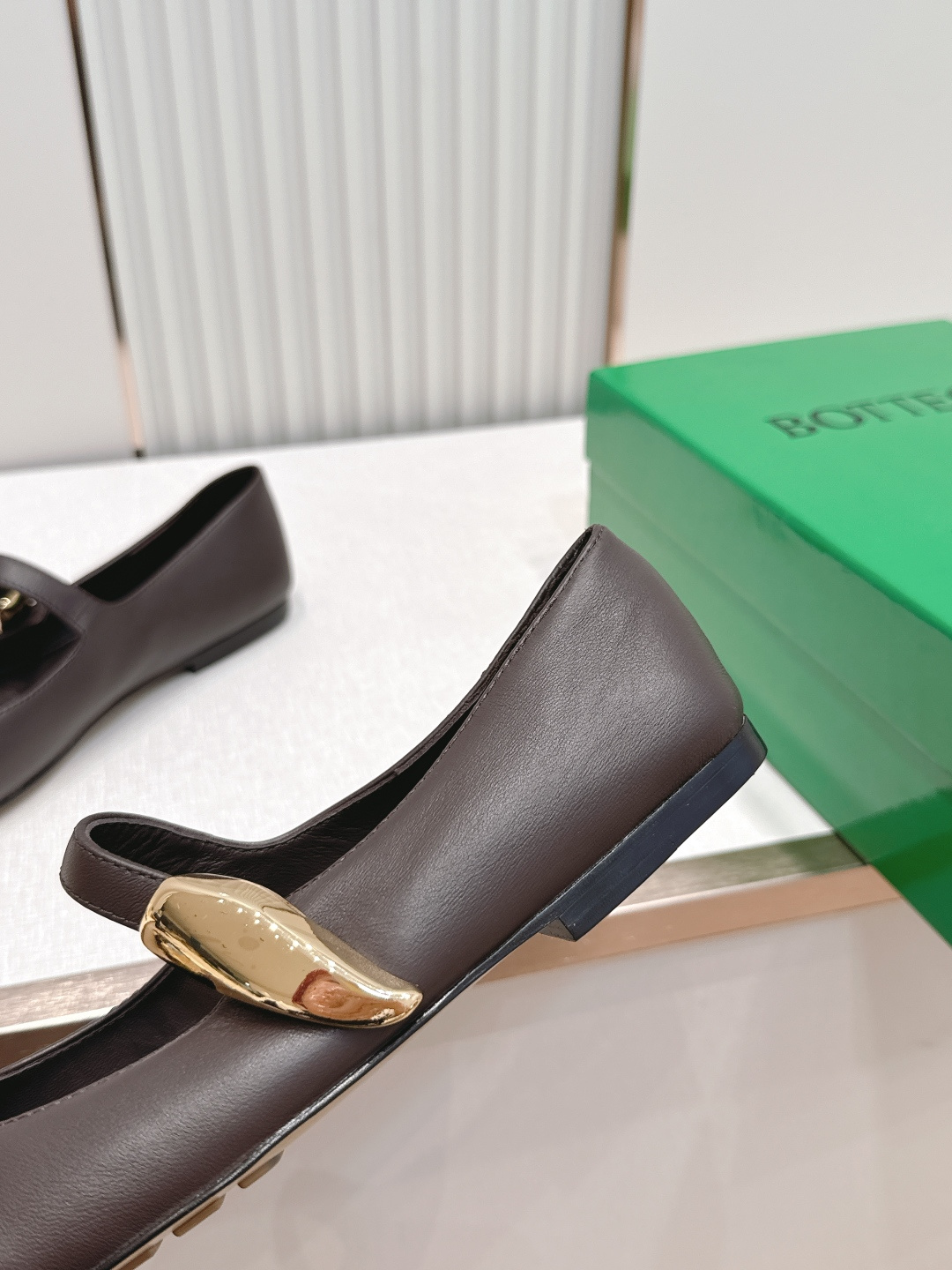 보테가 베네타(BOTTEGA VENETA) 샬롯 메리제인 플랫 발레 슈즈 신발