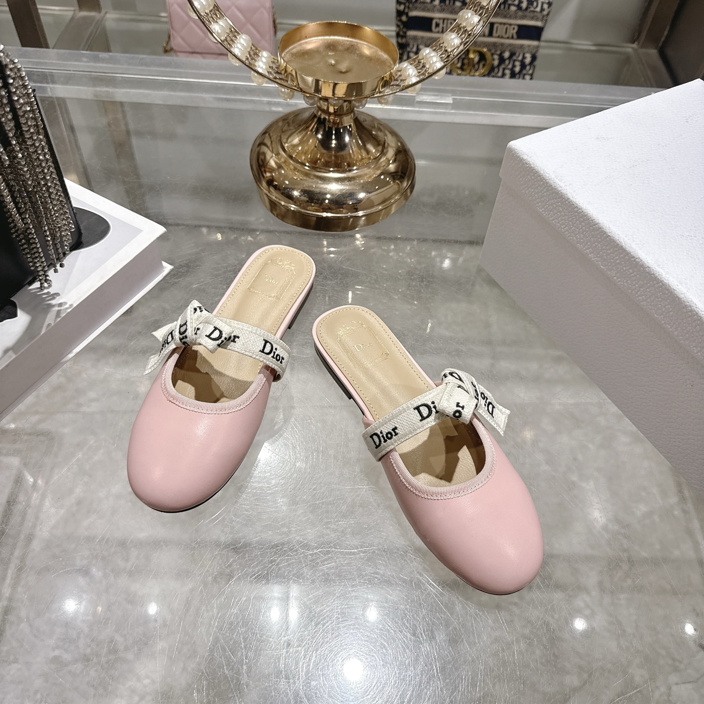 디올(DIOR) 리본 스트랩 메리제인 슬리퍼 신발