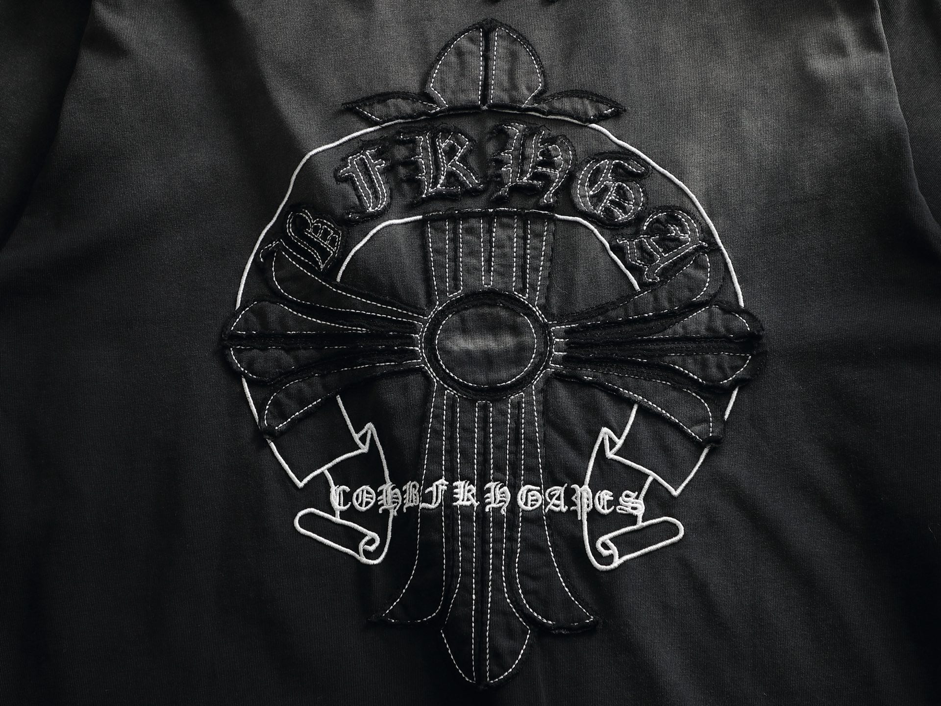 크롬하츠(CHROME HEARTS) 자수 워싱 반팔 티셔츠 상의 의류