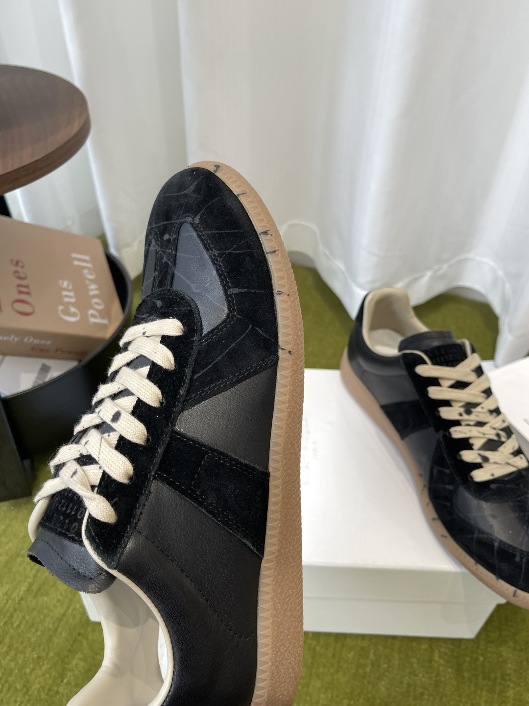 메종 마르지엘라(Maison Margiela) 페인트 스플래터 독일군 스니커즈 신발