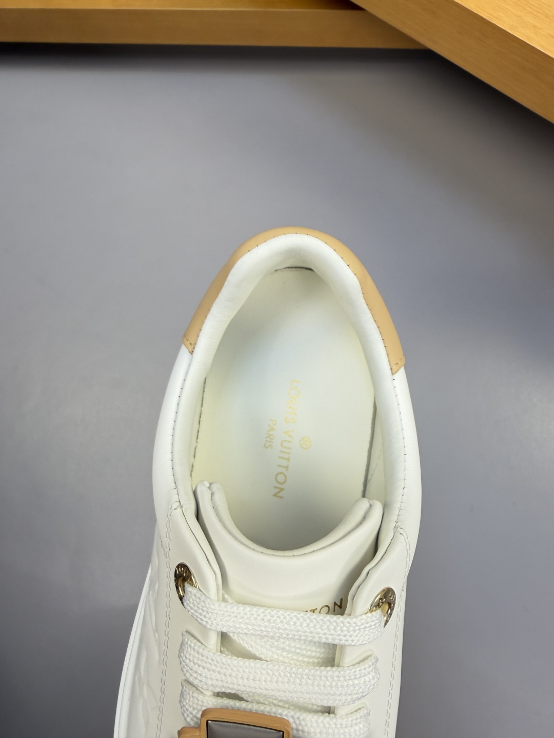 [Louis Vuitton] LV 루이비통 프리미엄 슈링크 & 모노그램 콤비 스니커즈 신발