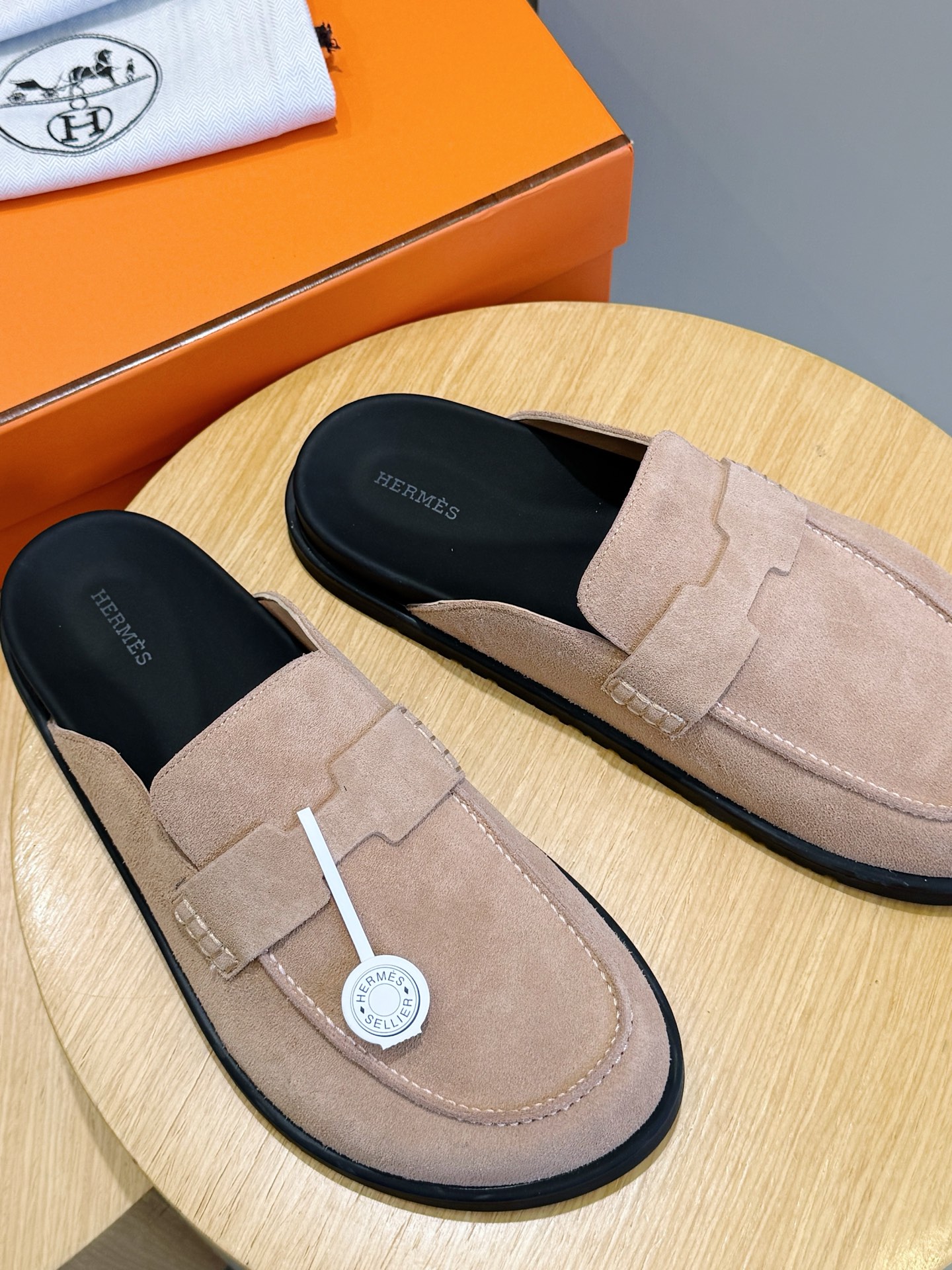 Hermes 에르메스 H 로고 스웨이드 뮬 슬리퍼 신발