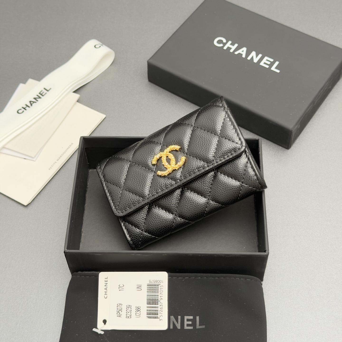 [Chanel] 샤넬 26SS 캐비어 멀티 젬스톤 카드 홀더 지갑