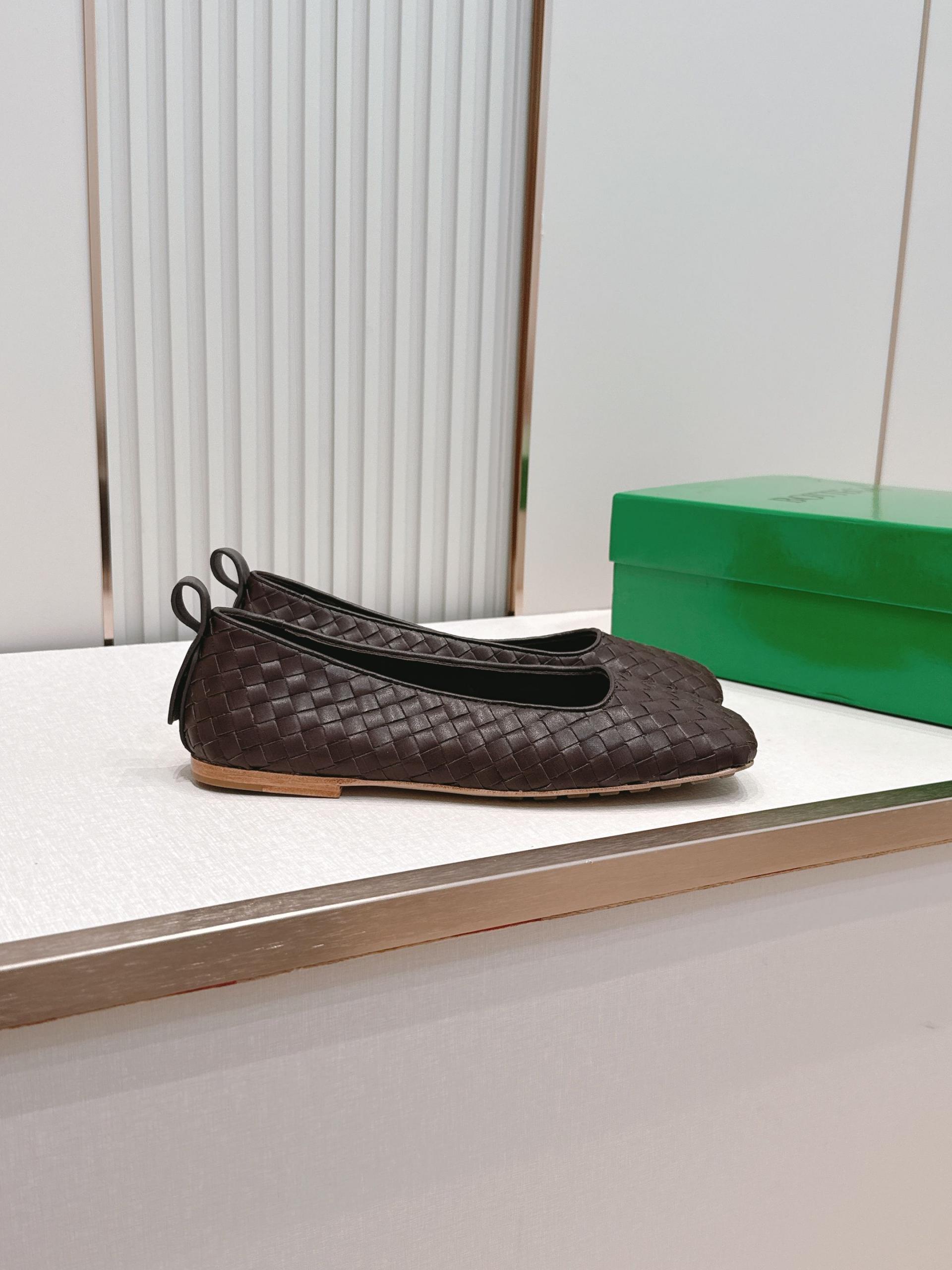 보테가 베네타(BOTTEGA VENETA) 위빙 메리제인 플랫 발레 슈즈 신발