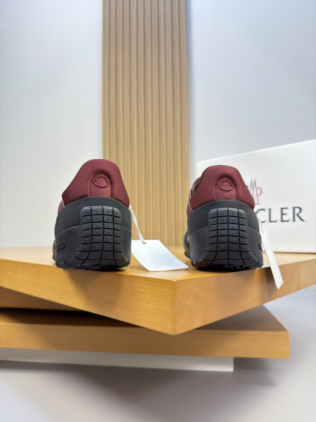 [Moncler] 몽클레어 몽클레르 프리미엄 나파 & 히트컷 'M' 메쉬 콤비 스니커즈 신발