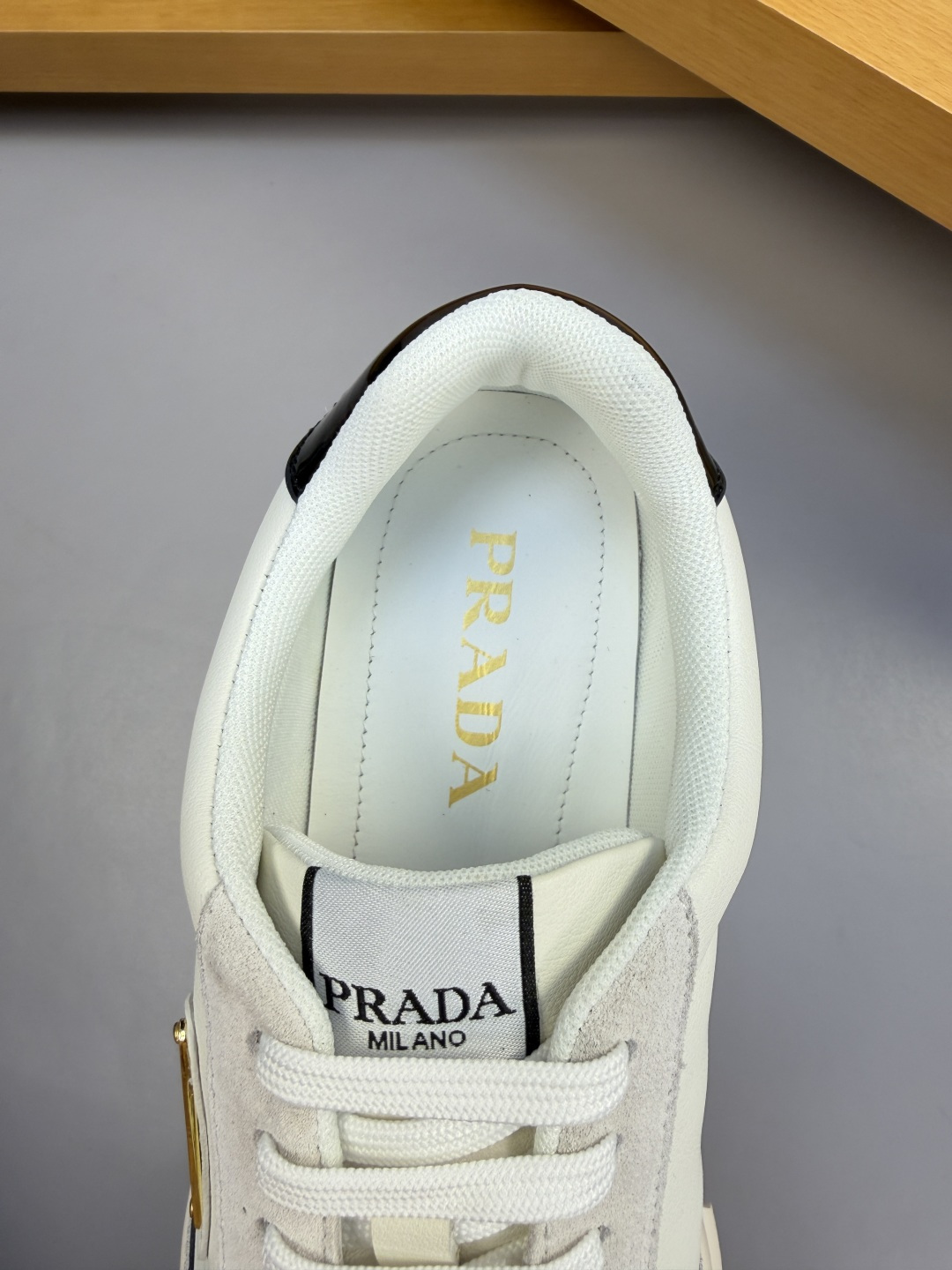 [Prada] 프라다 풀그레인 & 스웨이드 콤비 레더 스니커즈 신발