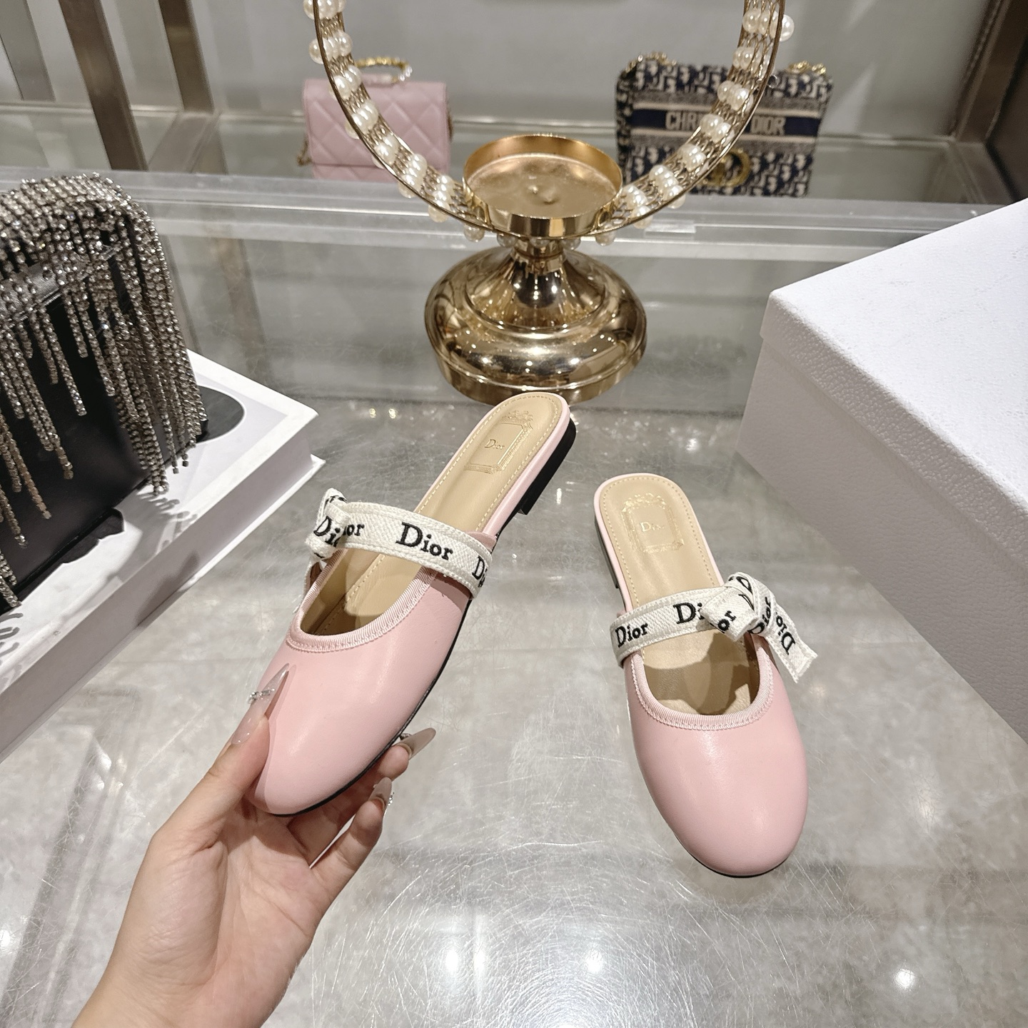 디올(DIOR) 리본 스트랩 메리제인 슬리퍼 신발
