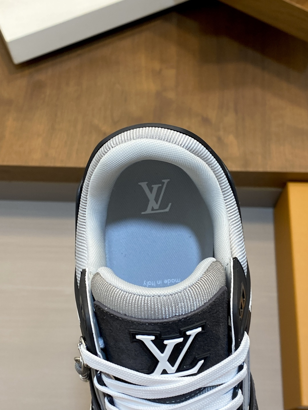 [Louis Vuitton] LV 루이비통 트레이너 빈티지 스웨이드 스니커즈 신발