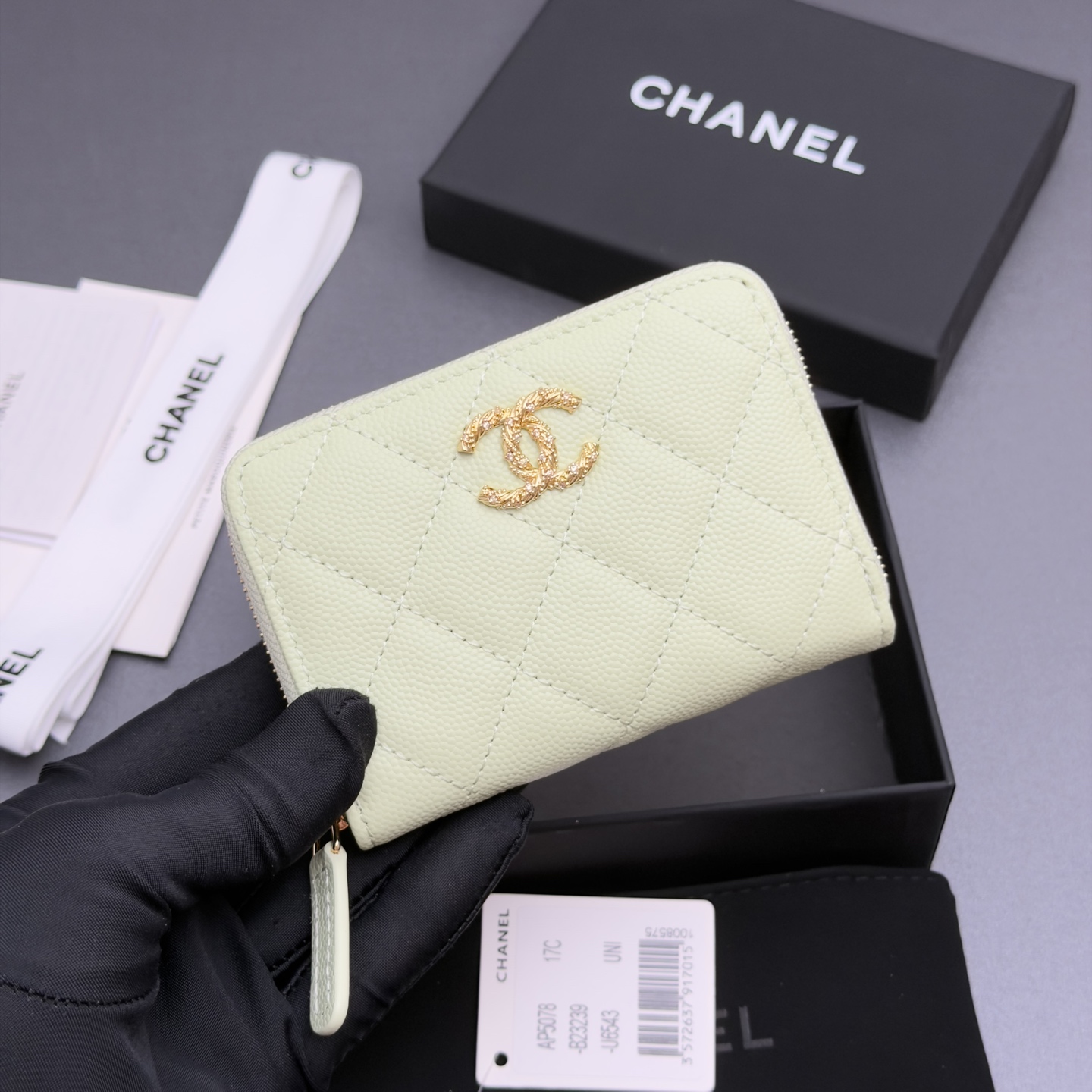 [Chanel] 샤넬 26SS 캐비어 멀티 젬스톤 미니 지퍼 코인 퍼스 지갑