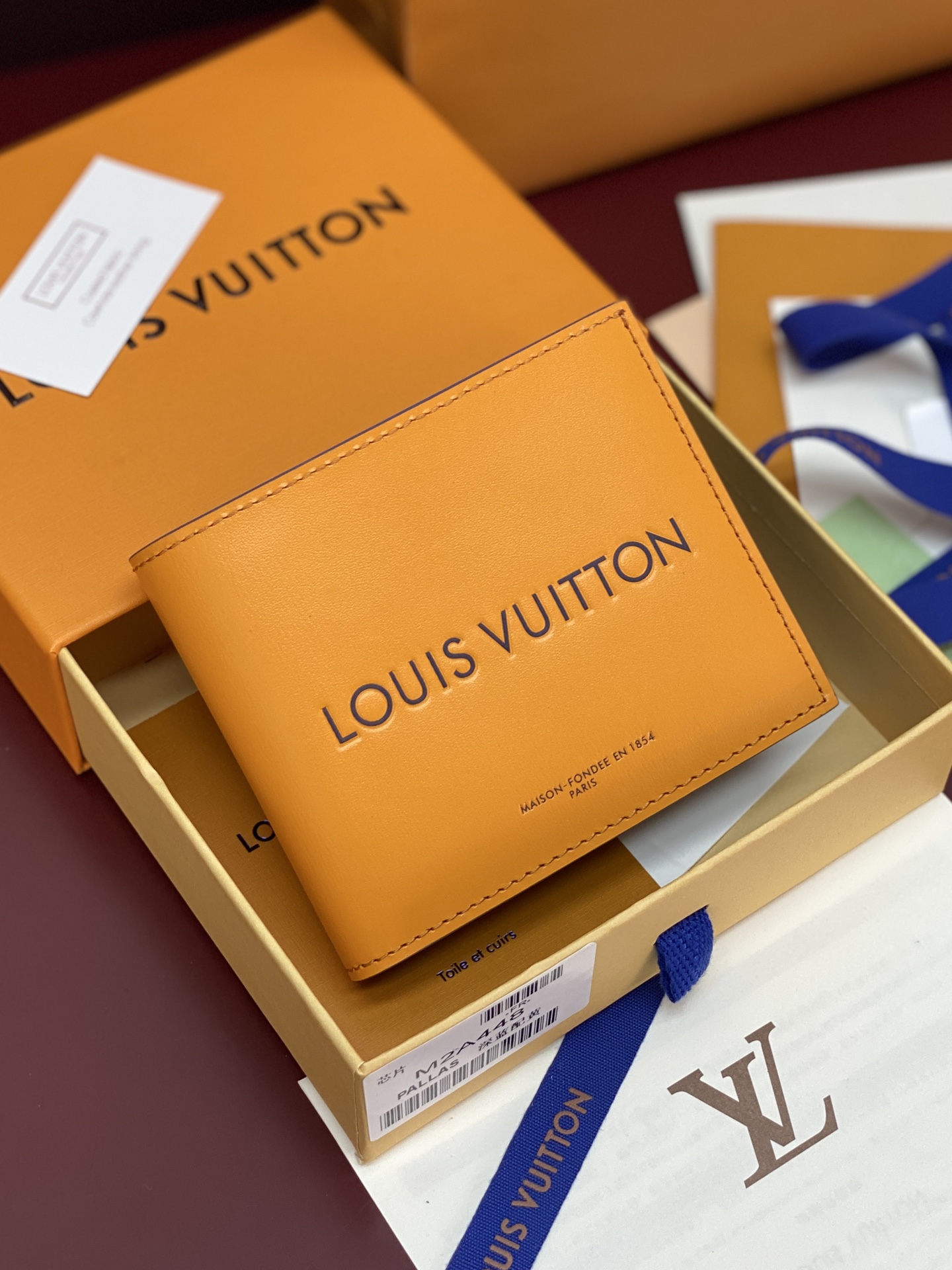 [Louis Vuitton] LV 루이비통 쇼퍼백 모티브 Slender 슬렌더 월렛 지갑 / M2A448