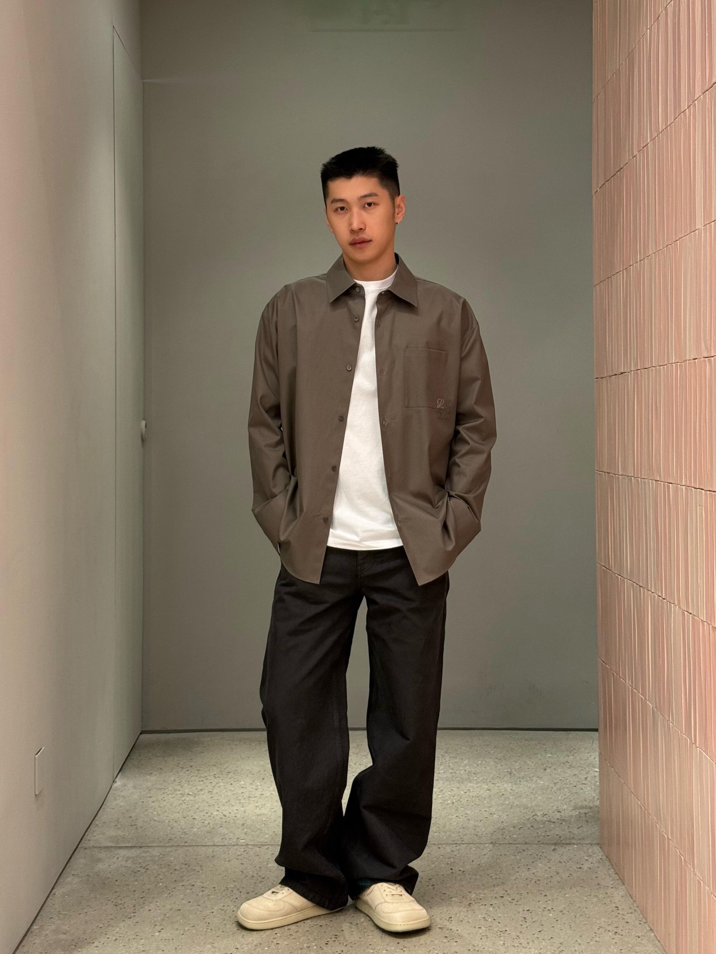 로에베(LOEWE) 아나그램 투톤 자수 포켓 셔츠 의류