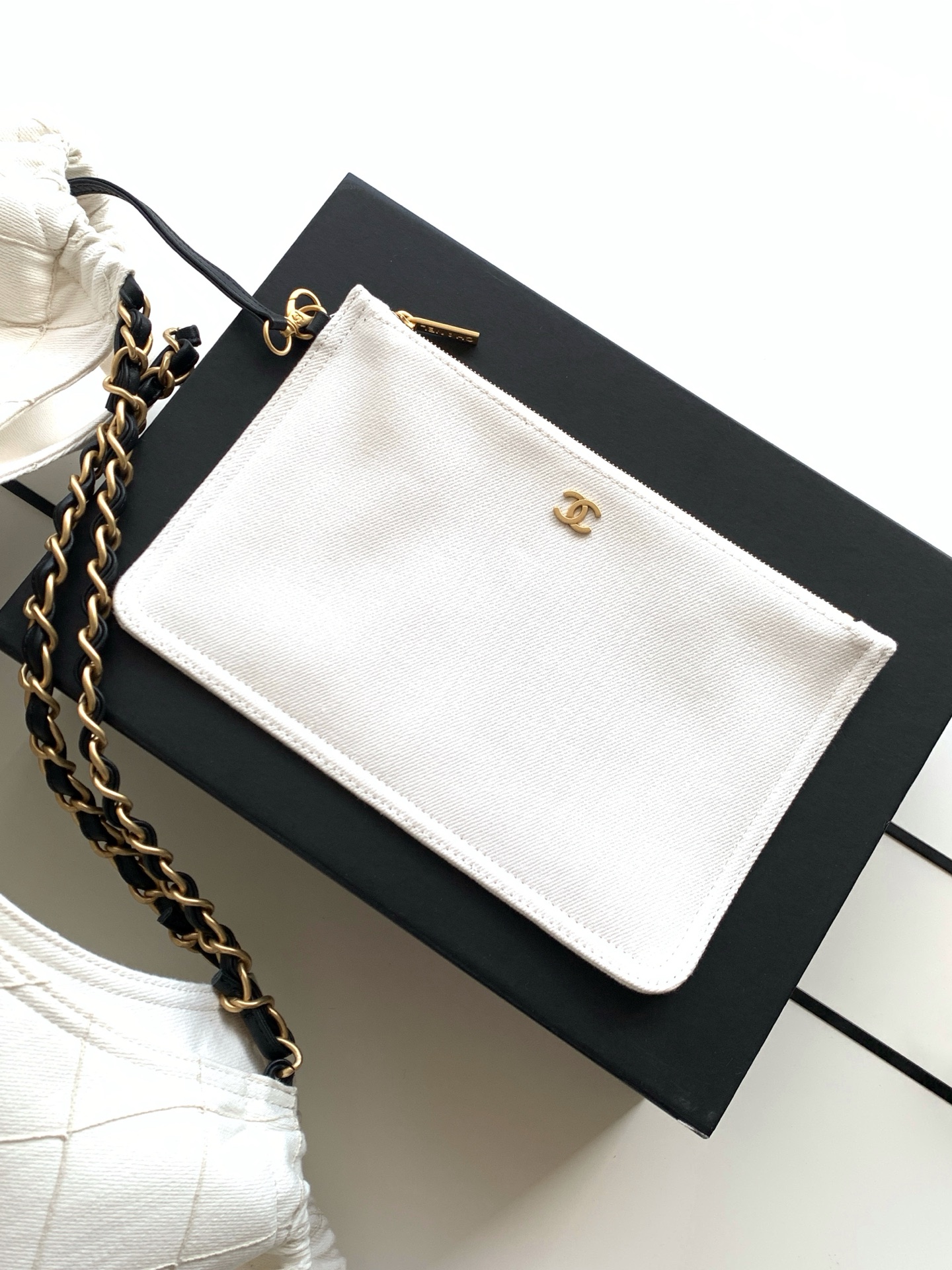 [Chanel] 샤넬 26M 코코비치 화이트 토트백 (AS6191) 가방