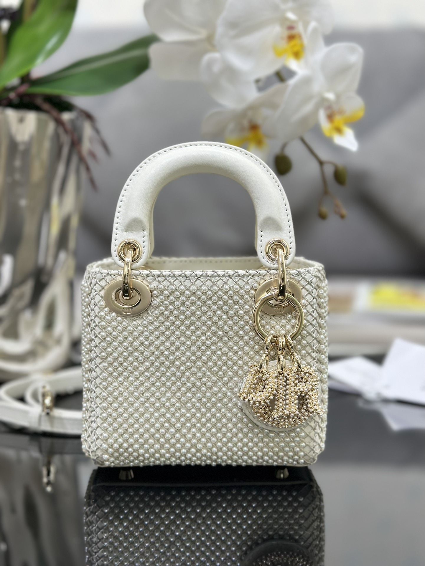 [Lady Dior] 디올 레이디 디올 마이크로 초미니 자수 진주 백 (밀크 화이트) 가방