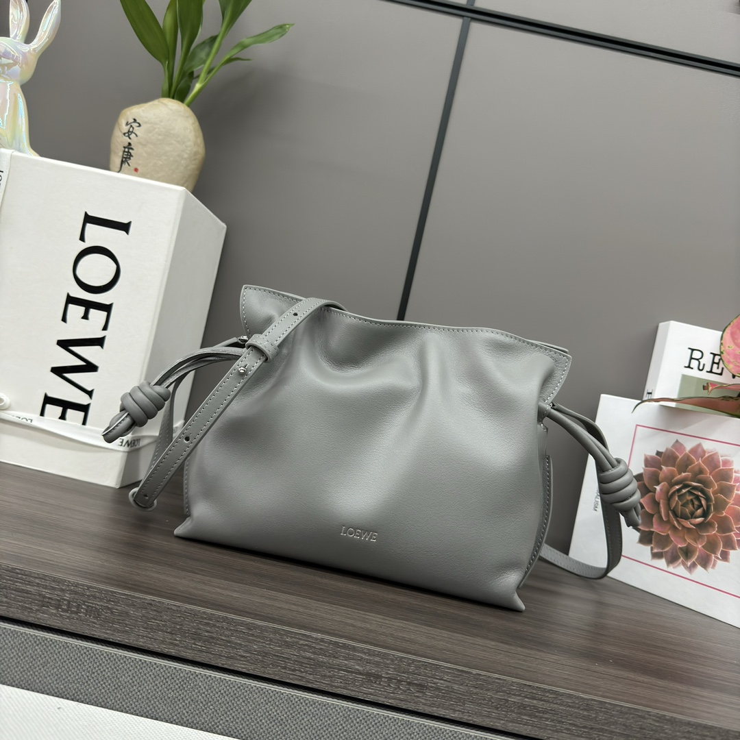 LOEWE 로에베 Flamenco 플라멩코 퍼스 나파 카프스킨 파우치 숄더백 가방