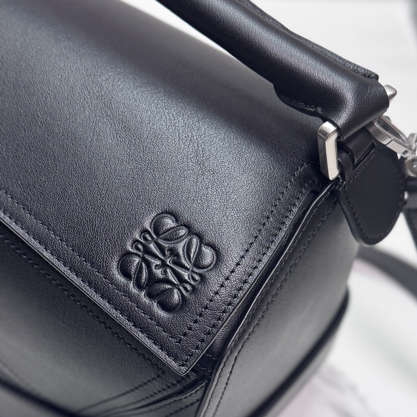 Loewe Puzzle Biker 로에베 퍼즐 라지 백 가방