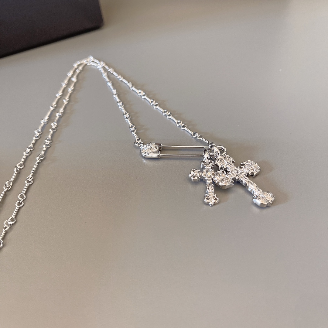 크롬하츠(CHROME HEARTS) 크로스 펜던트 체인 목걸이 악세사리