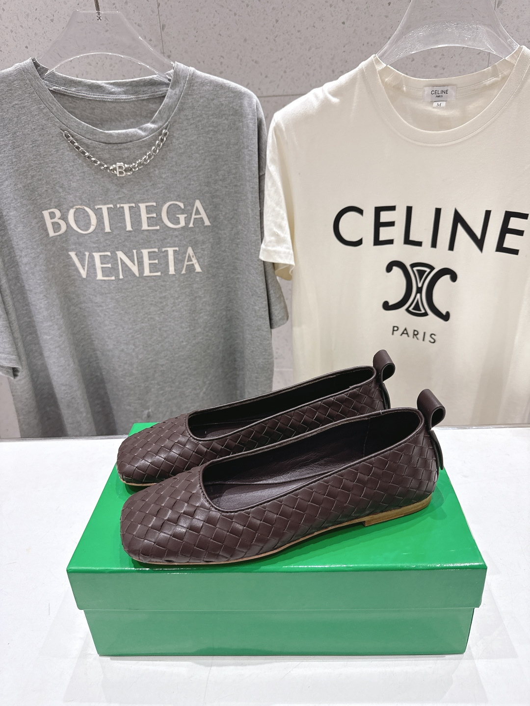보테가베네타(Bottega Veneta) 아스테어 우븐 로퍼 신발