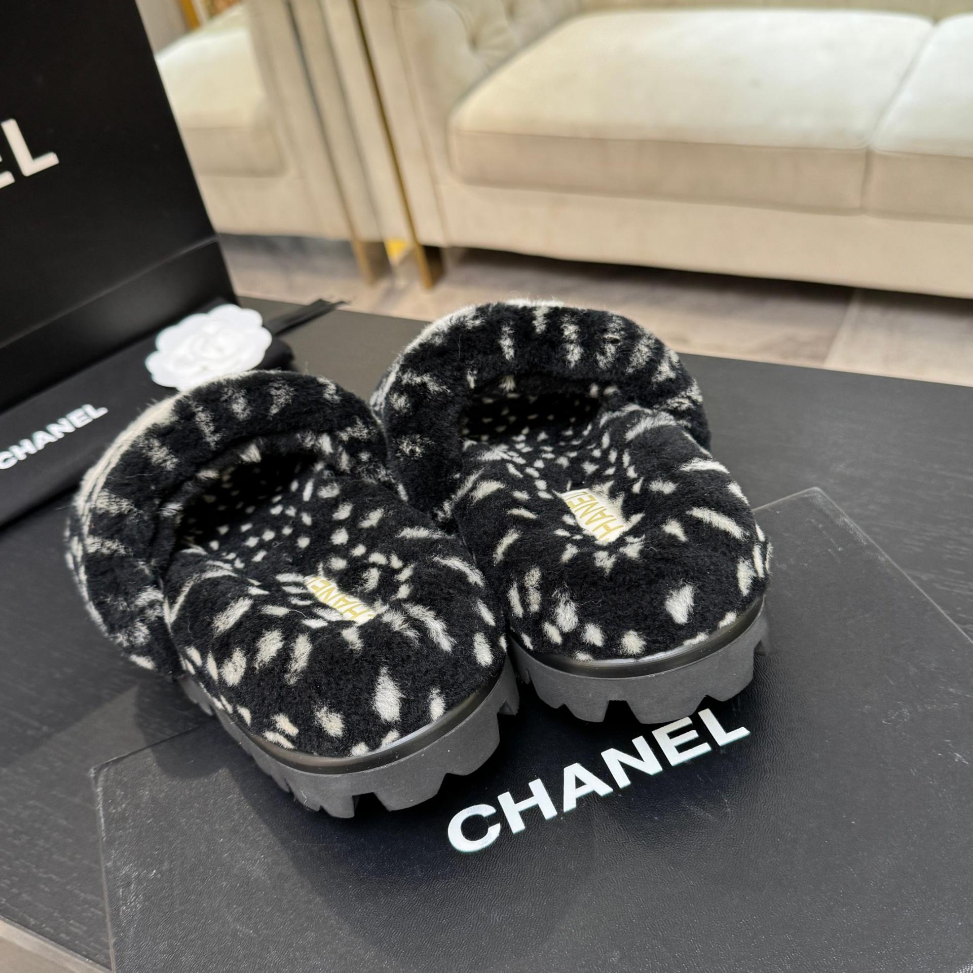 샤넬(CHANEL) 시어링 퍼 슬리퍼 신발