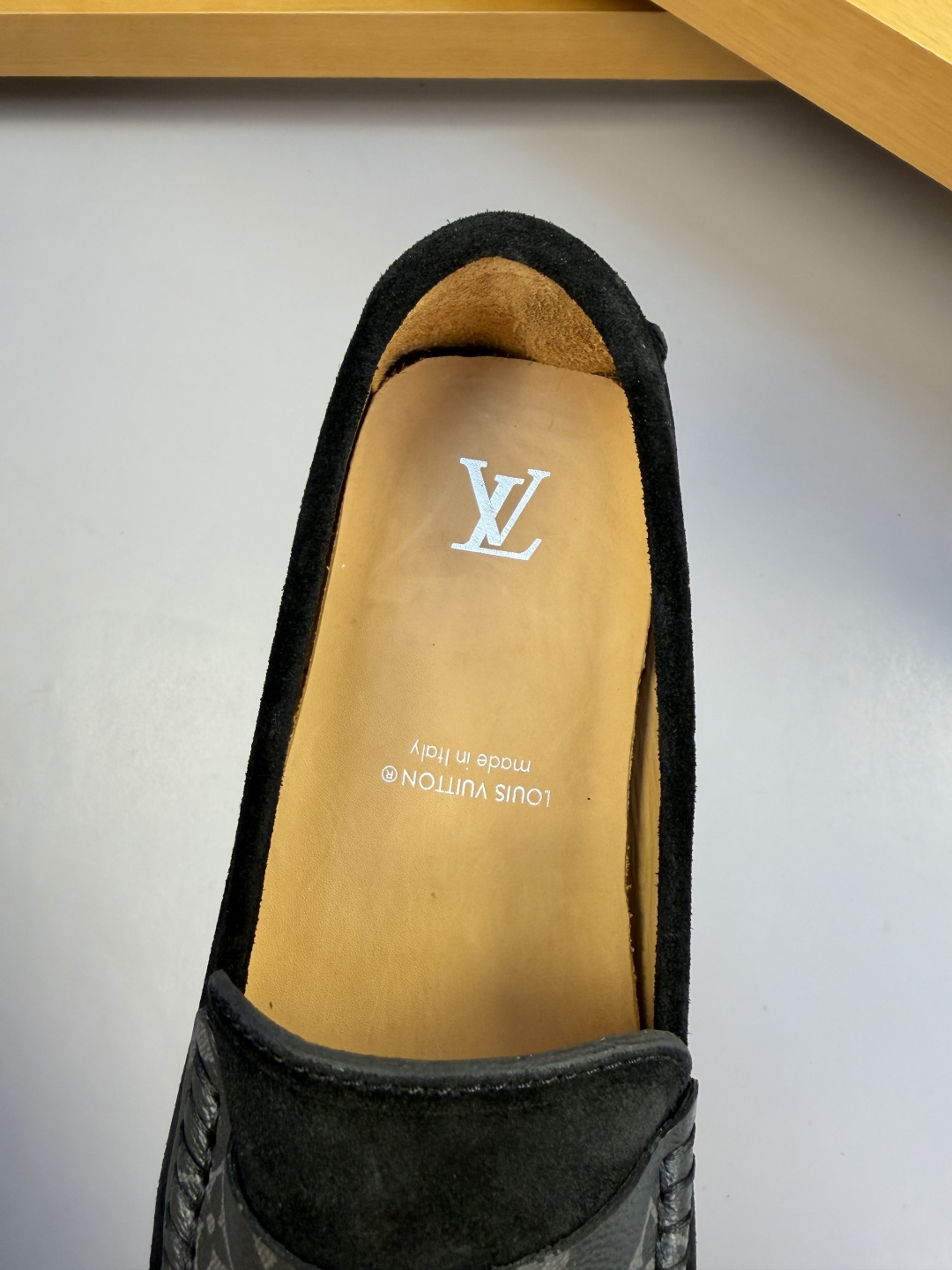LV 루이비통 스웨이드 로퍼 (보트슈즈) 신발