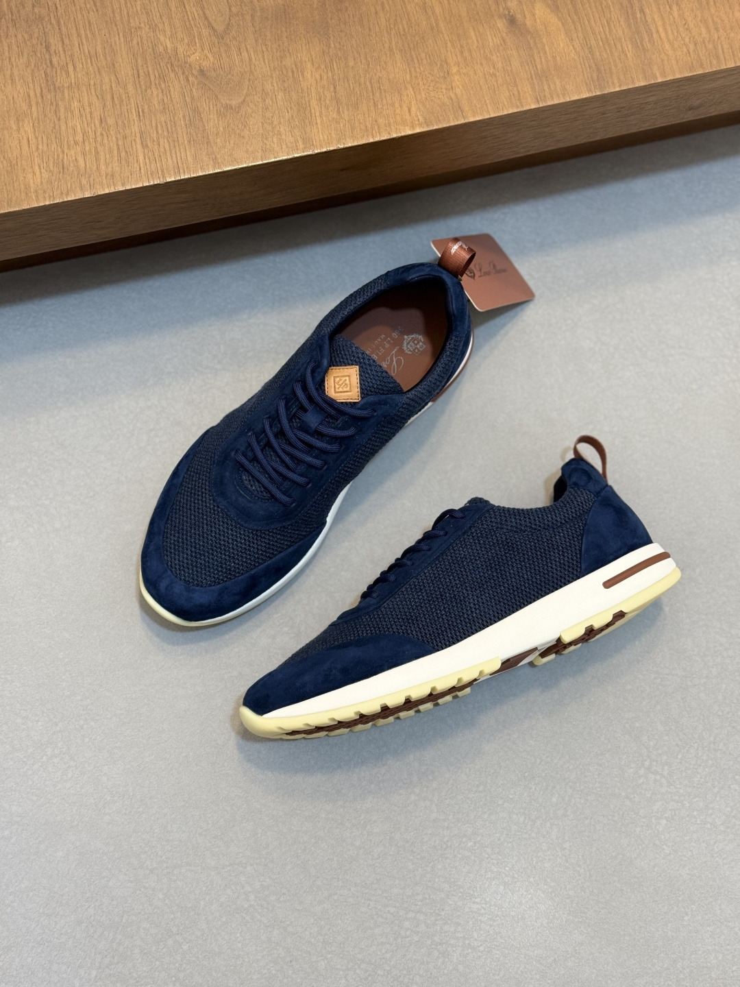 [Loro Piana] LP 로로 피아나 워크 앤 워크 / 시티 워크 스니커즈 신발