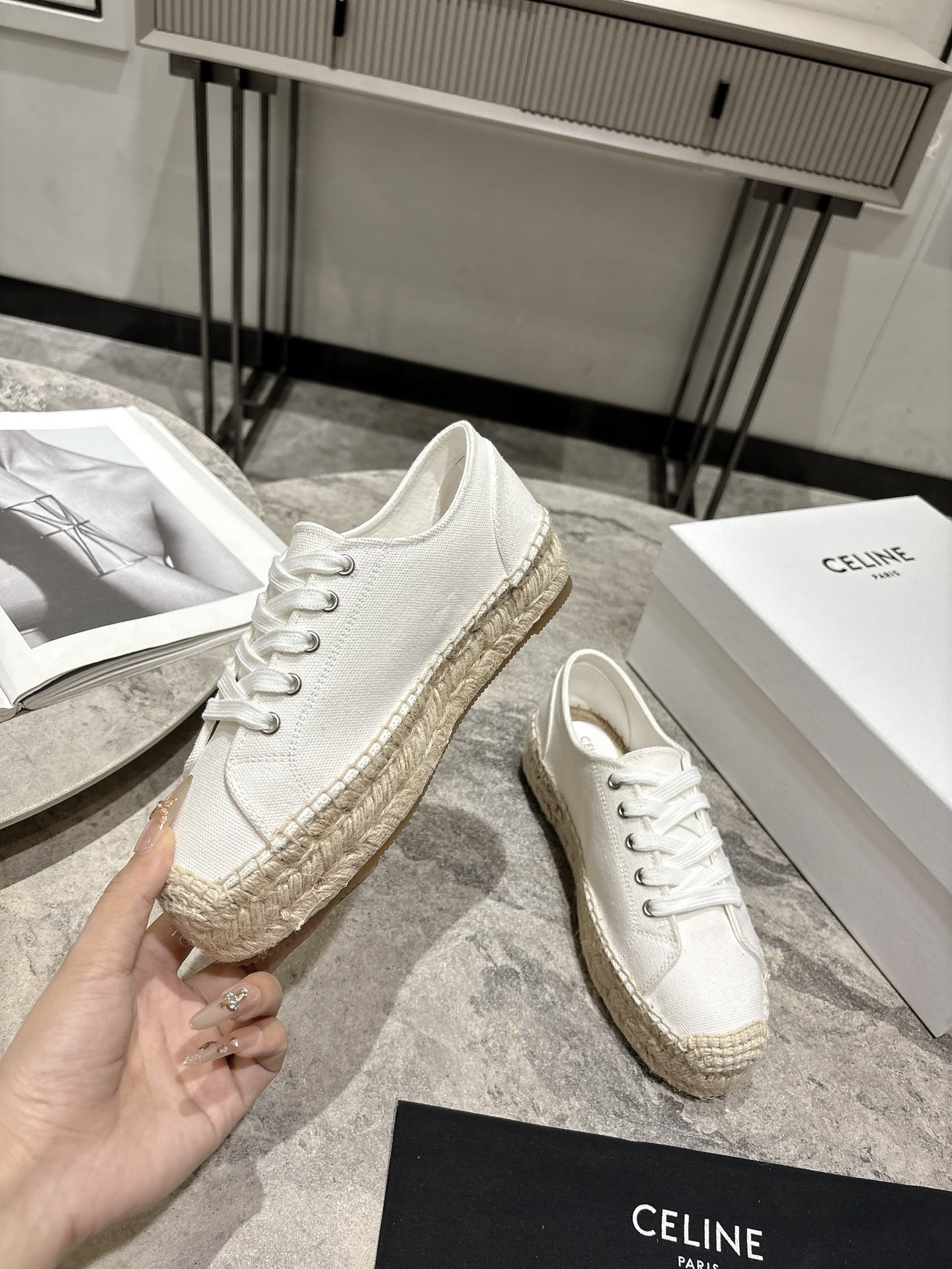 셀린느(CELINE) 스트라이프 에스파드류 레이스업 슈즈 신발