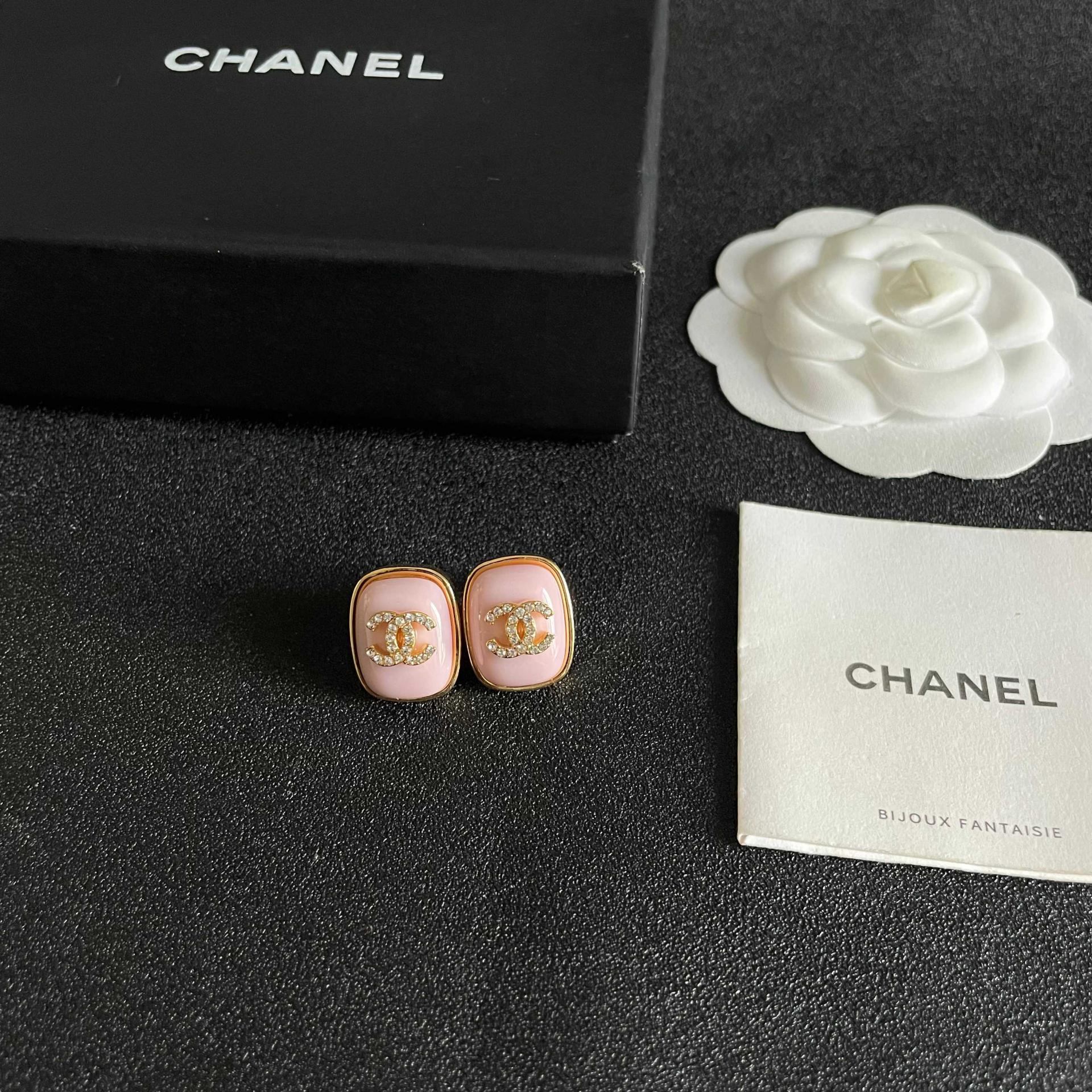 샤넬(CHANEL) 핑크 귀걸이 액세서리