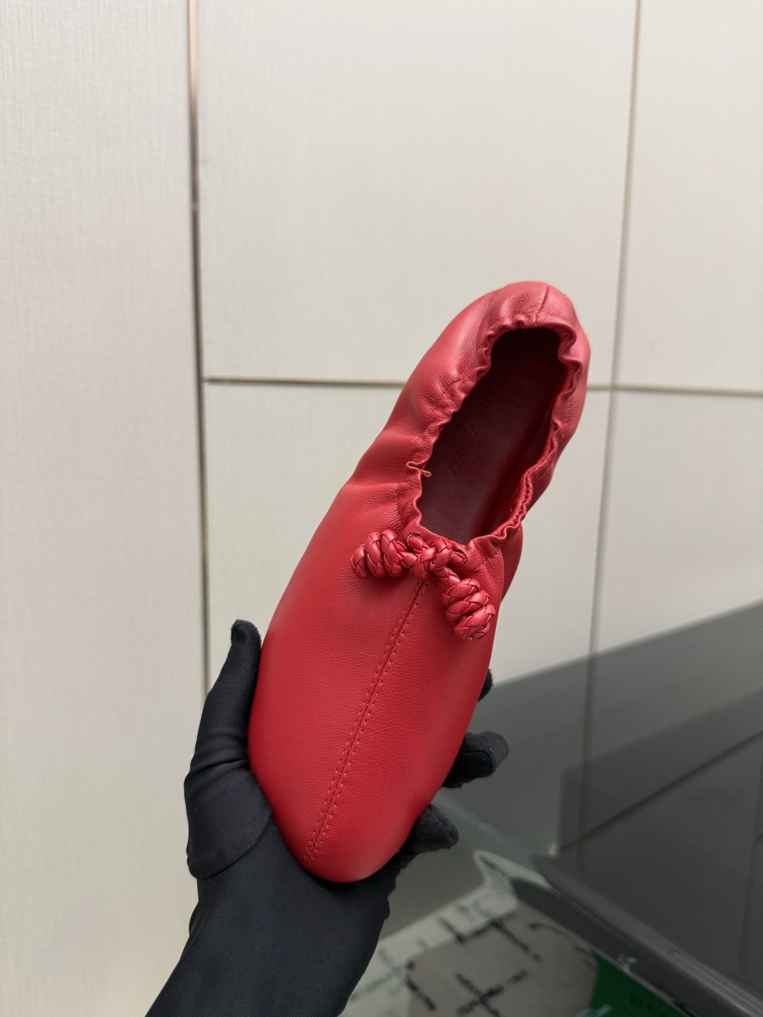 보테가 베네타(BOTTEGA VENETA) 인트레치아토 발레리나 플랫 신발