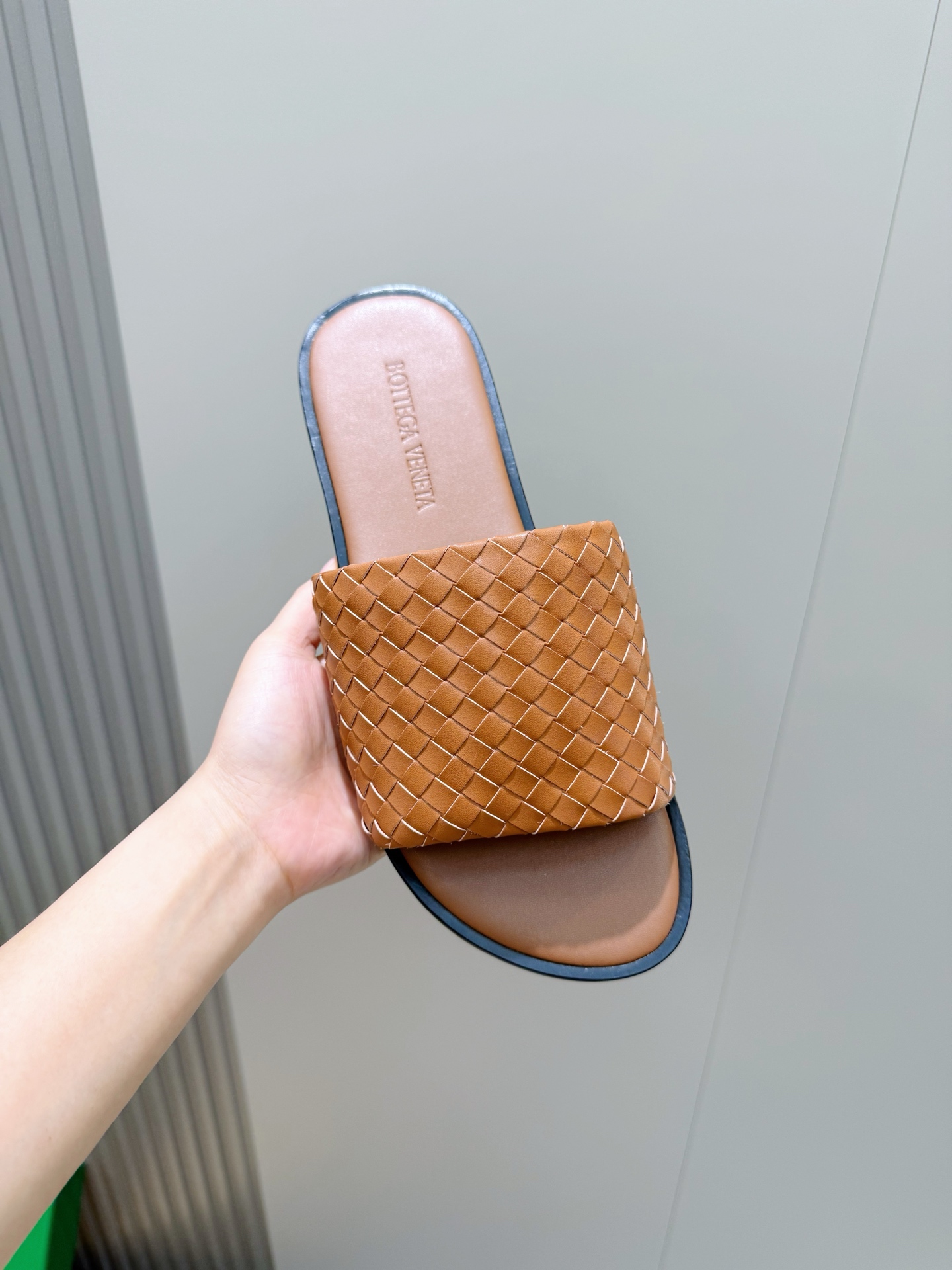 [Bottega Veneta] BV 보테가 베네타 맨즈 웨이브 Intrecciato 인트레치아토 레더 슬라이드 슬리퍼 신발