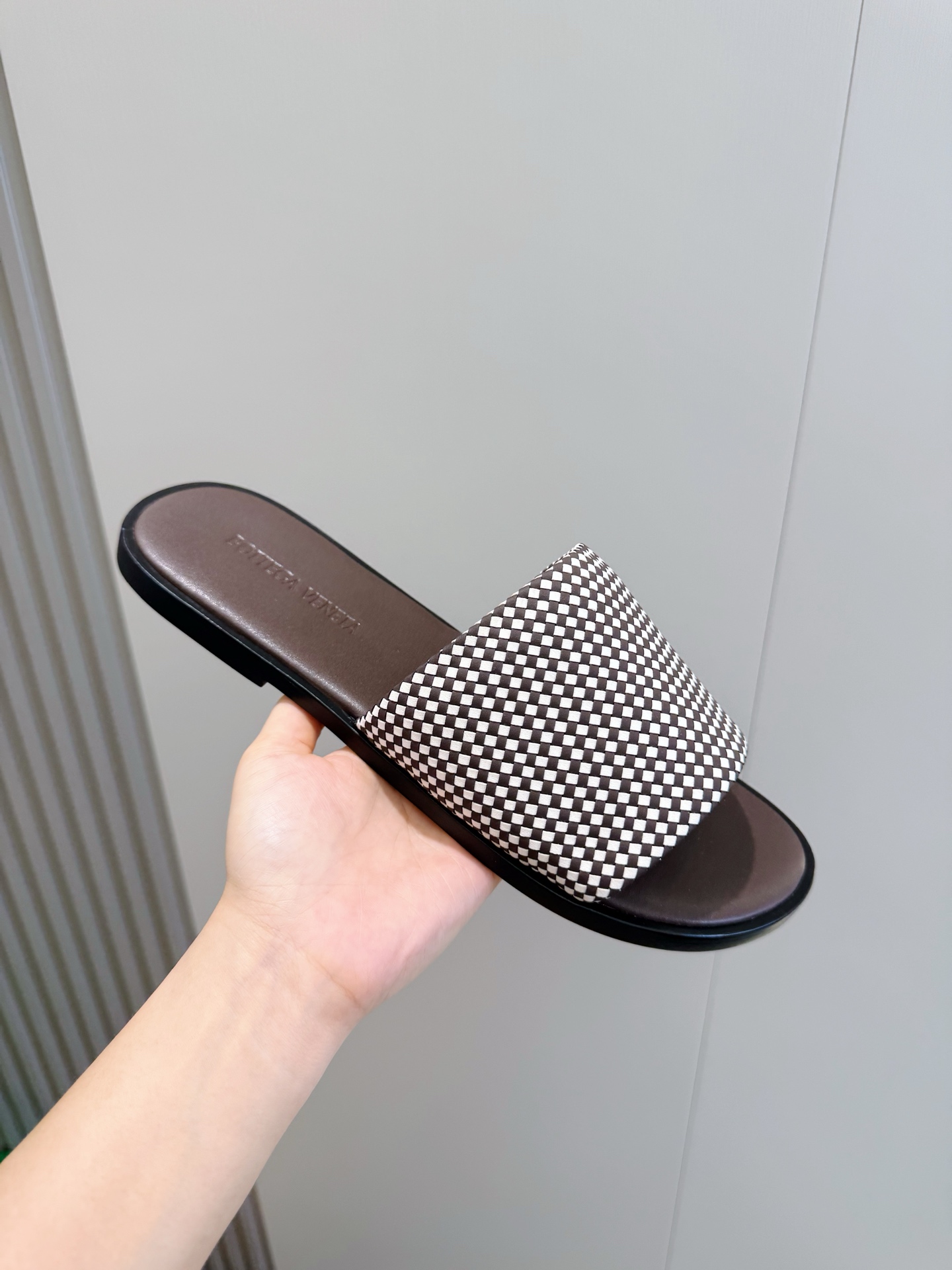 [Bottega Veneta] BV 보테가 베네타 맨즈 웨이브 레더 슬라이드 슬리퍼 신발