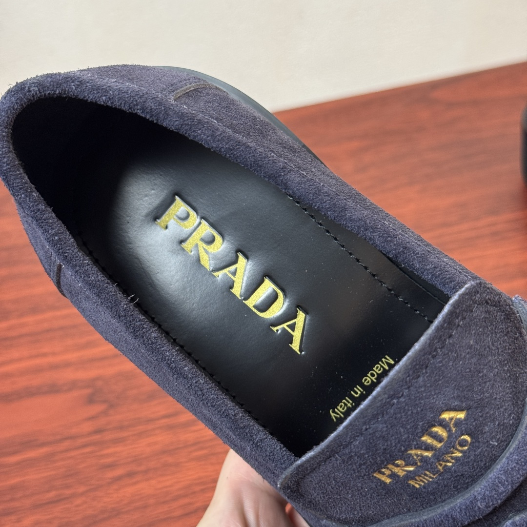 PRADA 프라다 클래식 로고 로퍼 구두 신발