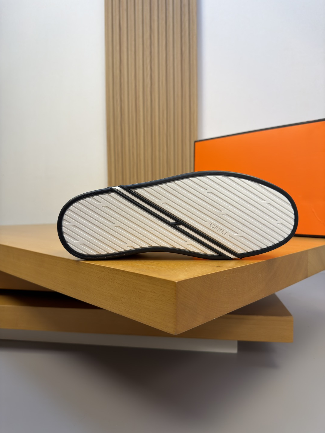 HERMES 에르메스 캐주얼 스니커즈 / 레저 스포츠 보드화 신발