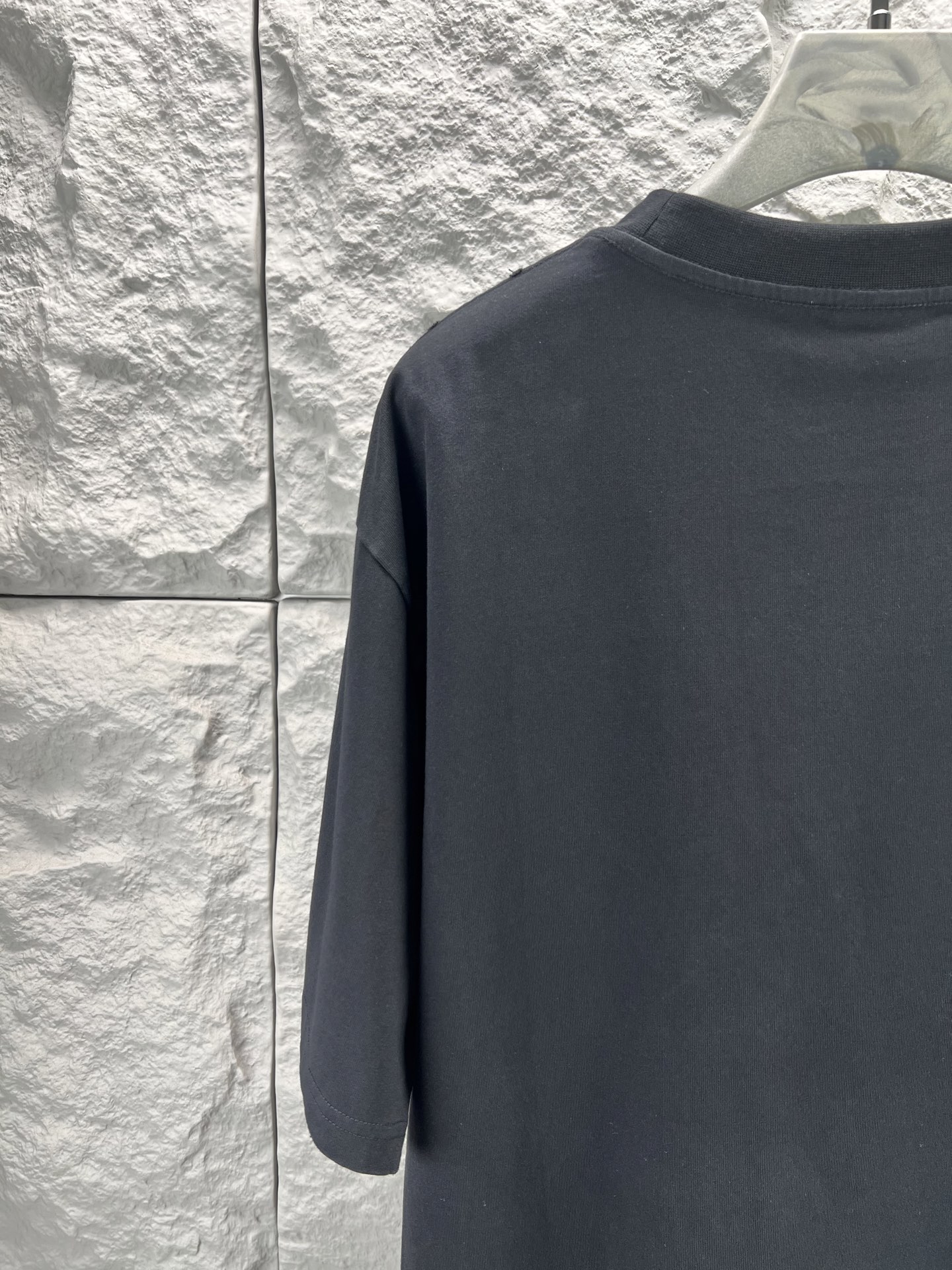 발렌시아가(BALENCIAGA) 캐슬 프린트 반팔 티셔츠 의류