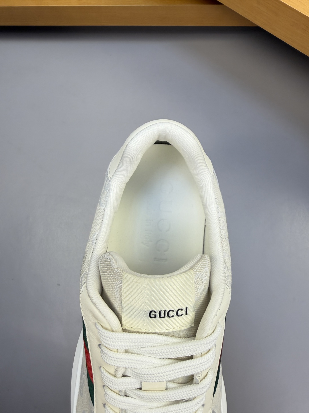 [Gucci] 구찌 프리미엄 나파 & 웹 스트라이프 콤비 스니커즈 신발
