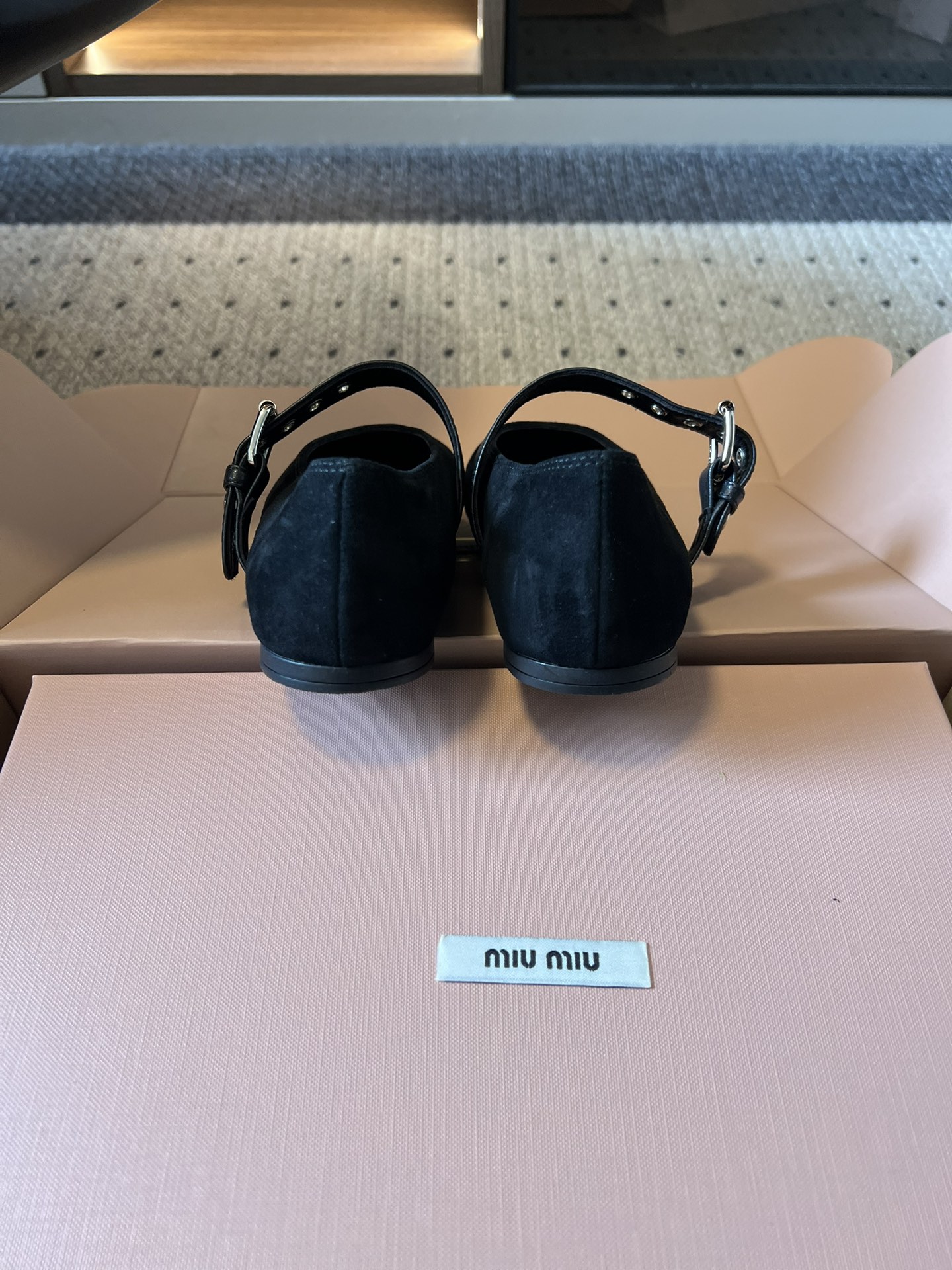 미우미우(MIU MIU) 스웨이드 메리제인 슈즈 신발