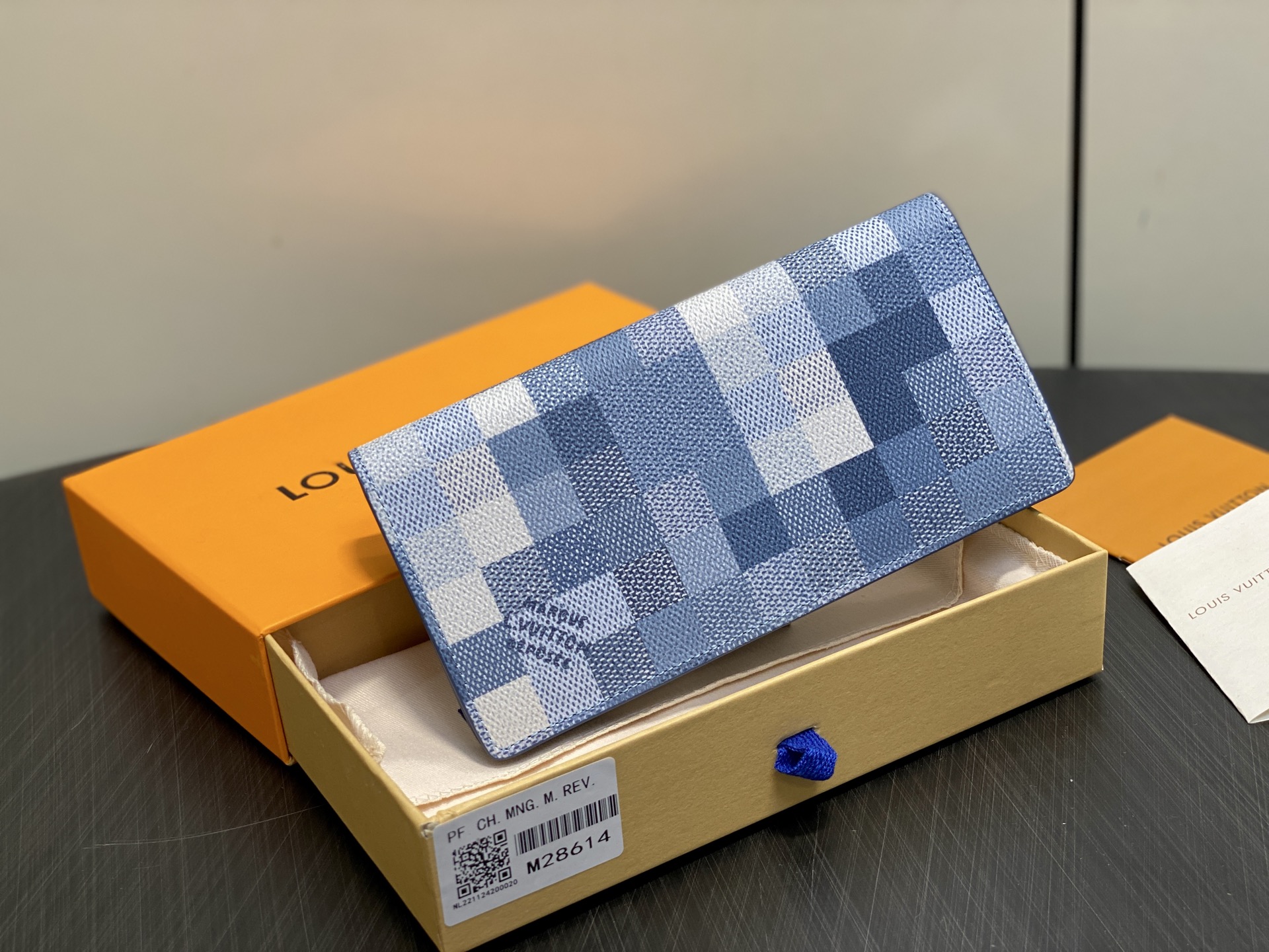 [Louis Vuitton] LV 루이비통 모노그램 마자이크 브라자 월릿 (블루) 지갑