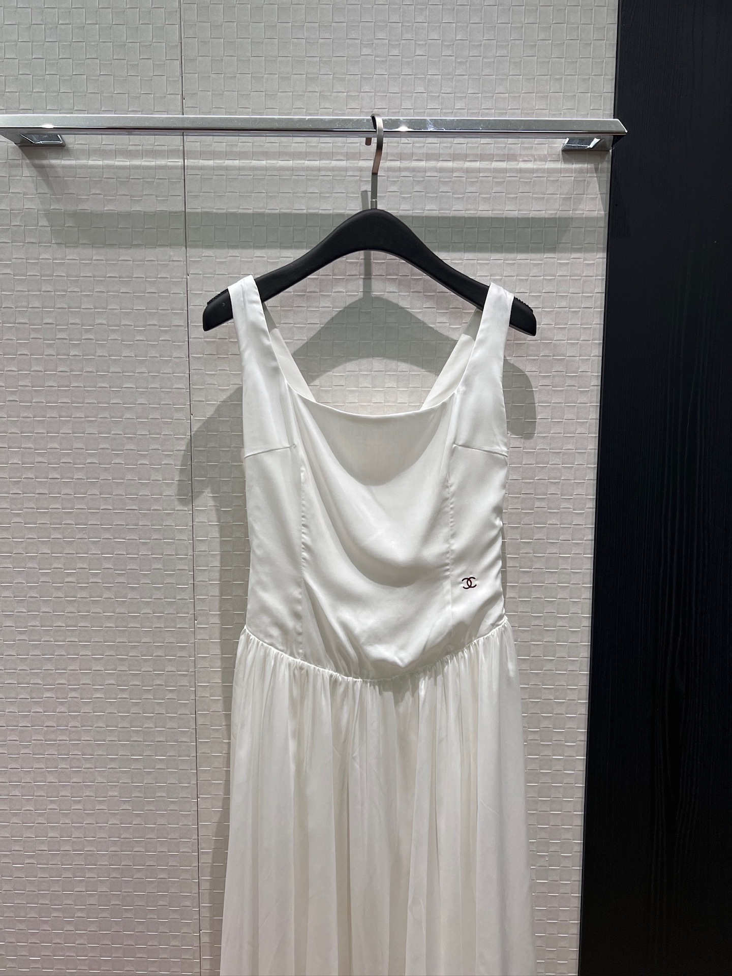 [Chanel] 샤넬 26SS 스퀘어넥 밴딩 롱 나시 원피스 의류