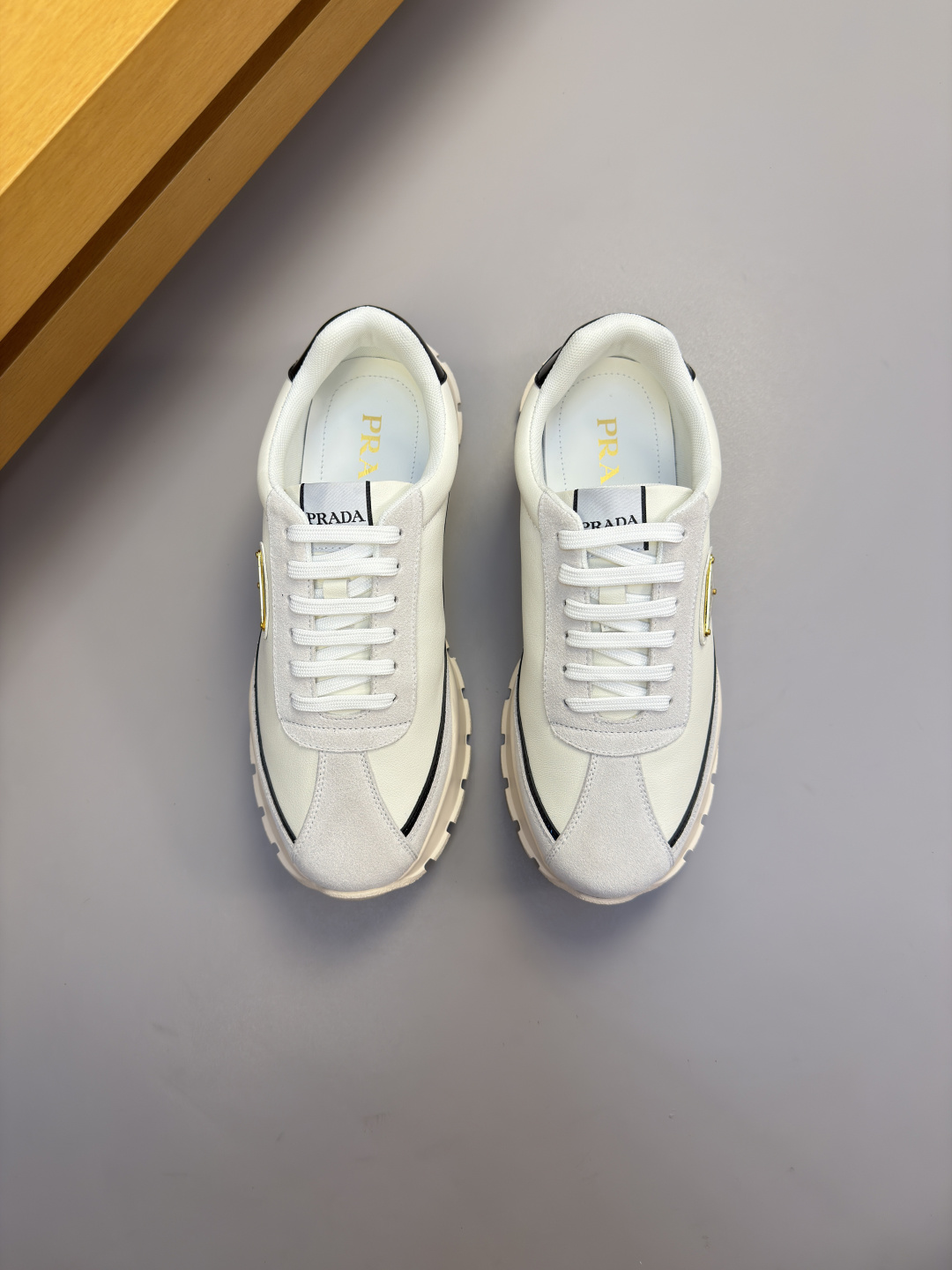 [Prada] 프라다 풀그레인 & 스웨이드 콤비 레더 스니커즈 신발