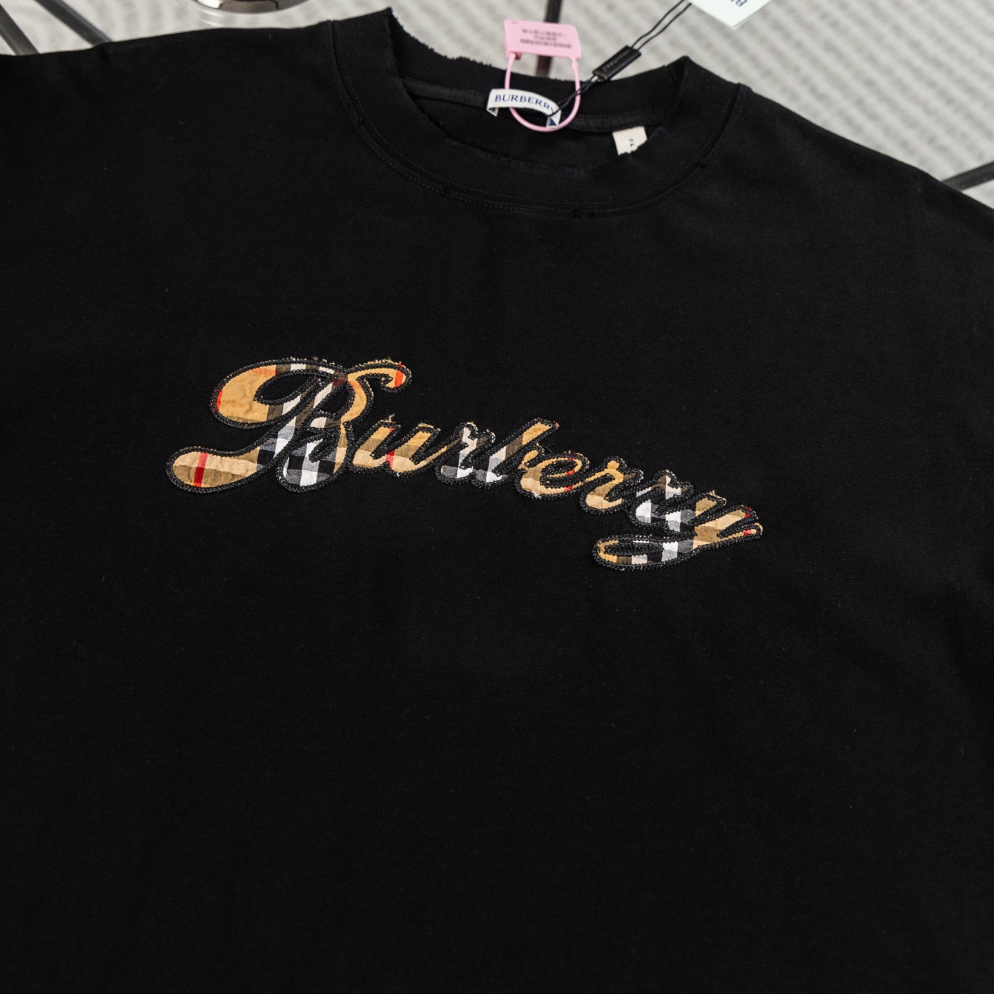 버버리(BURBERRY) 체크 패치 자수 반팔 티셔츠 의류