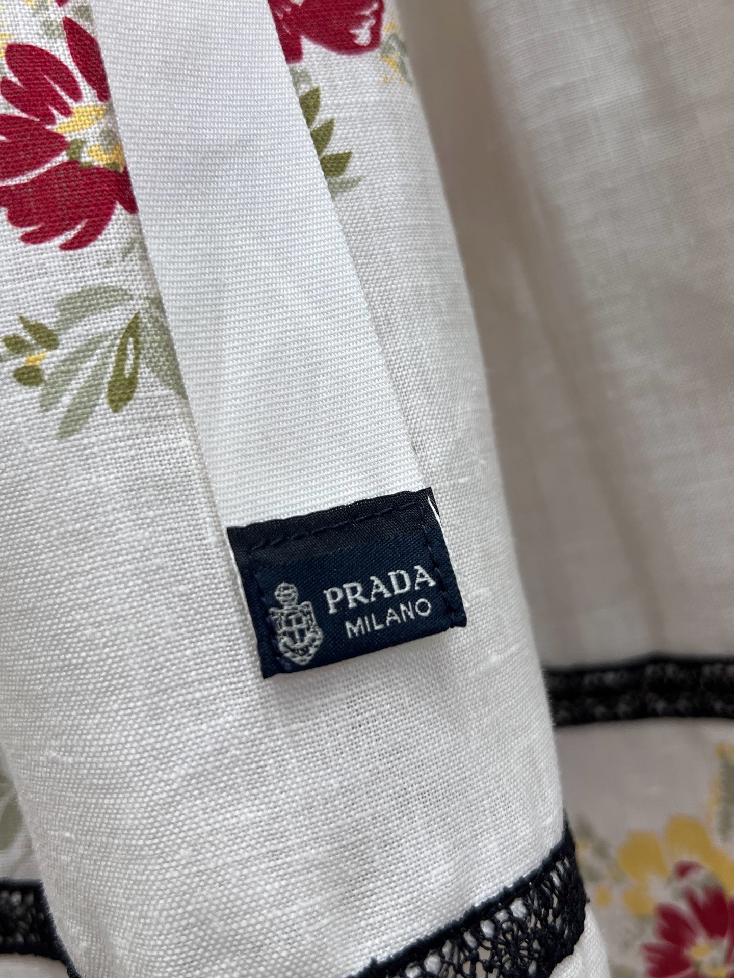 PRADA 프라다 26SS 플로럴 리넨 미디 스커트 치마 의류